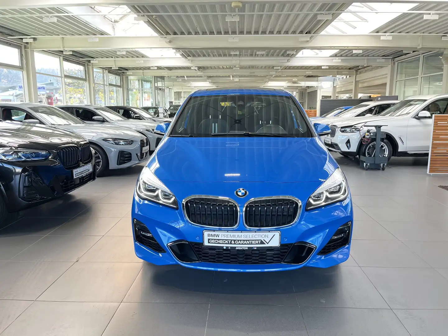 BMW 220 i Gran Tourer M Sportpaket 7-Sitzer/Navi/Pano/Harm Blau - 2