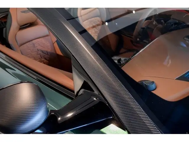 Aston Martin Vanquish view 27