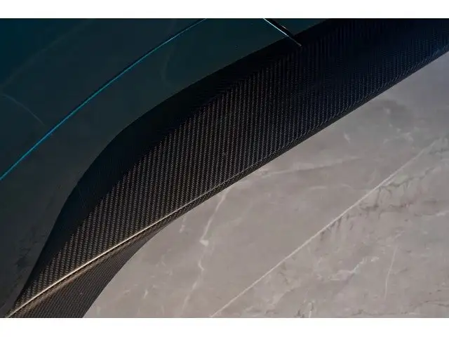 Aston Martin Vanquish view 28