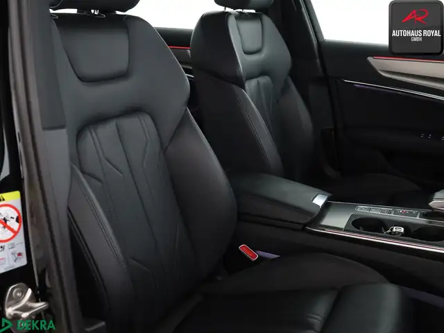 Audi A6 view 12