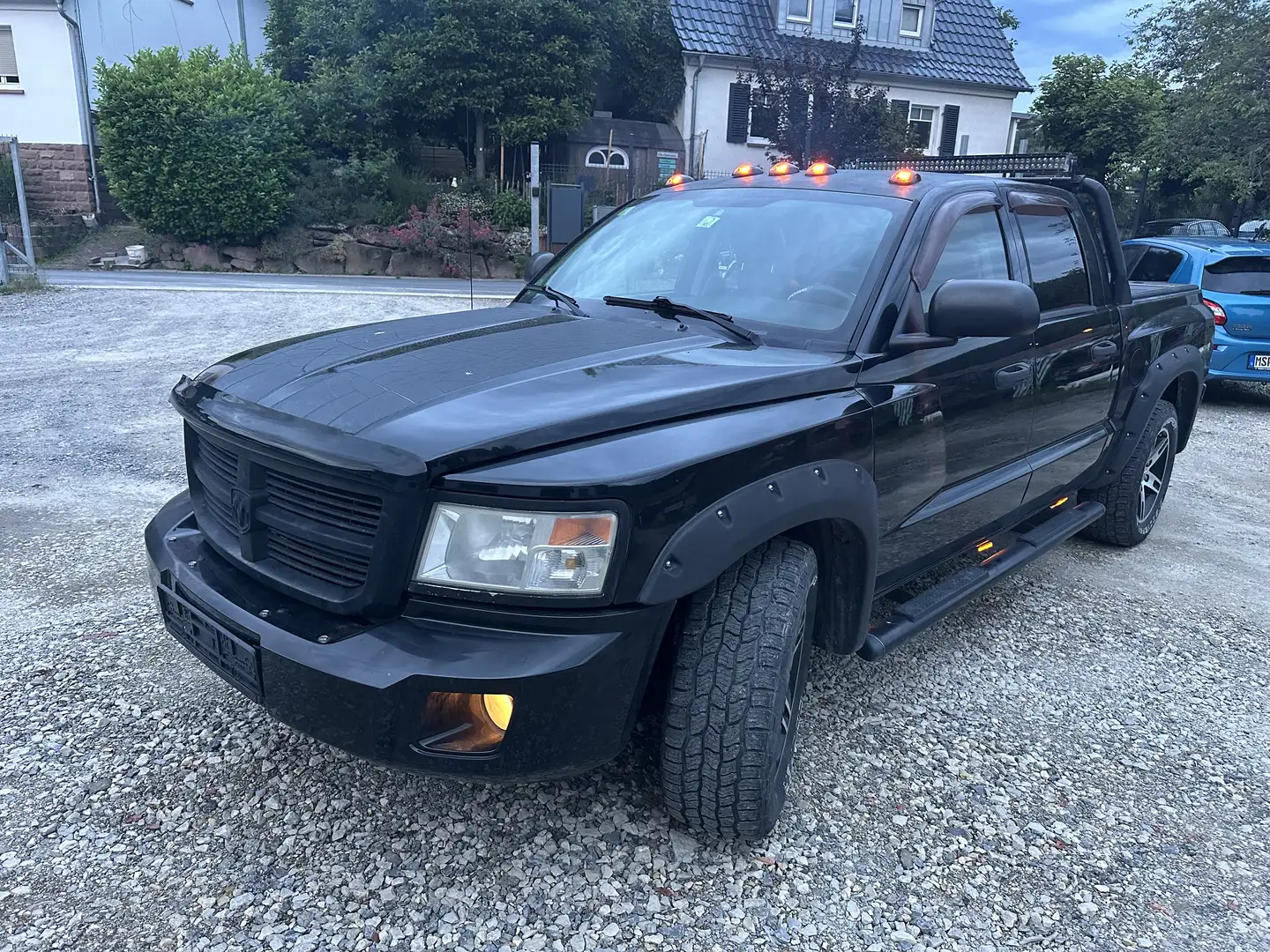 Dodge Dakota 4.7 Liter Gas und Benzin Schwarz - 1
