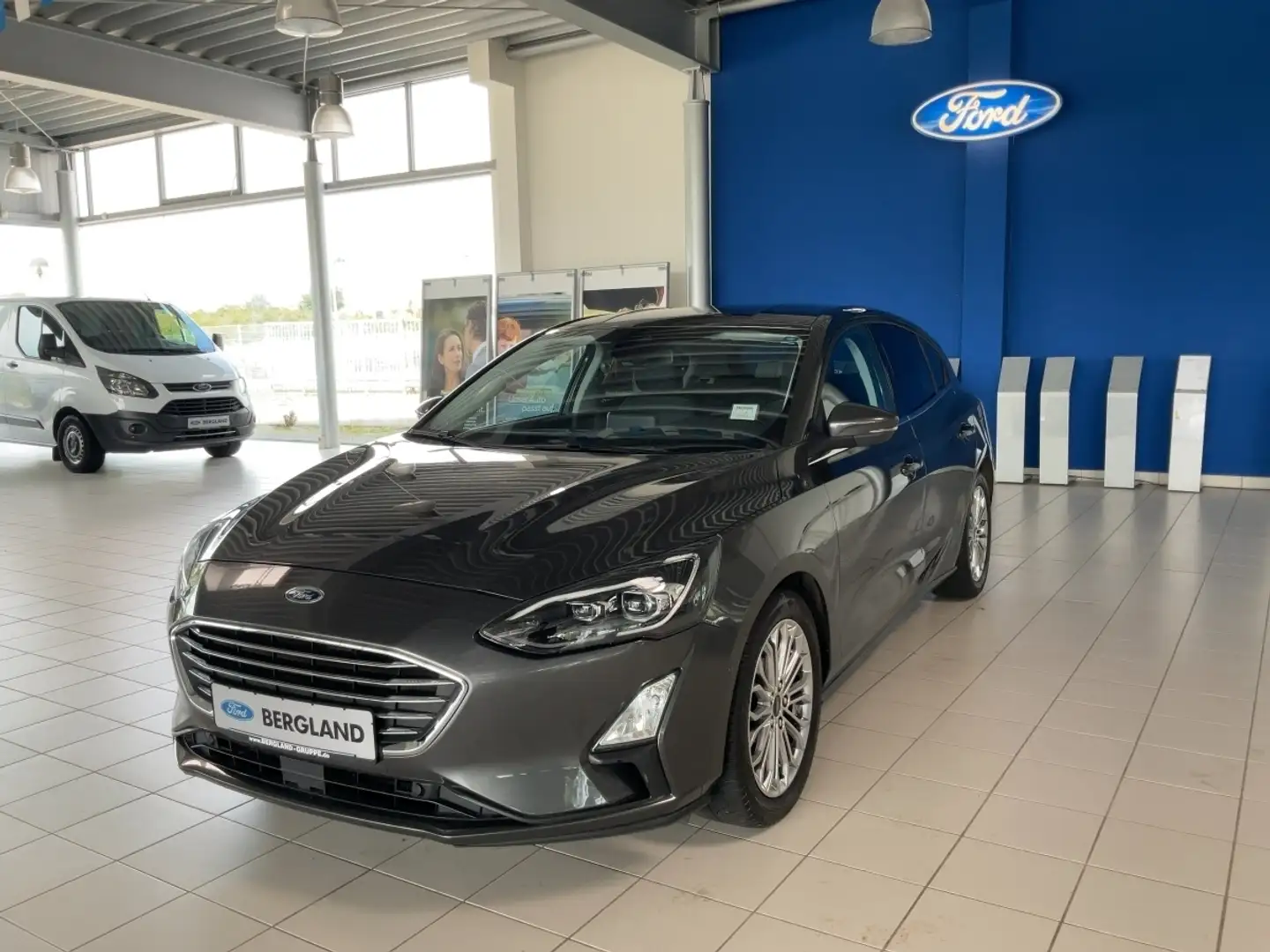 Ford Focus Eco Boost,Titanium Rückfahrkamera Grau - 1