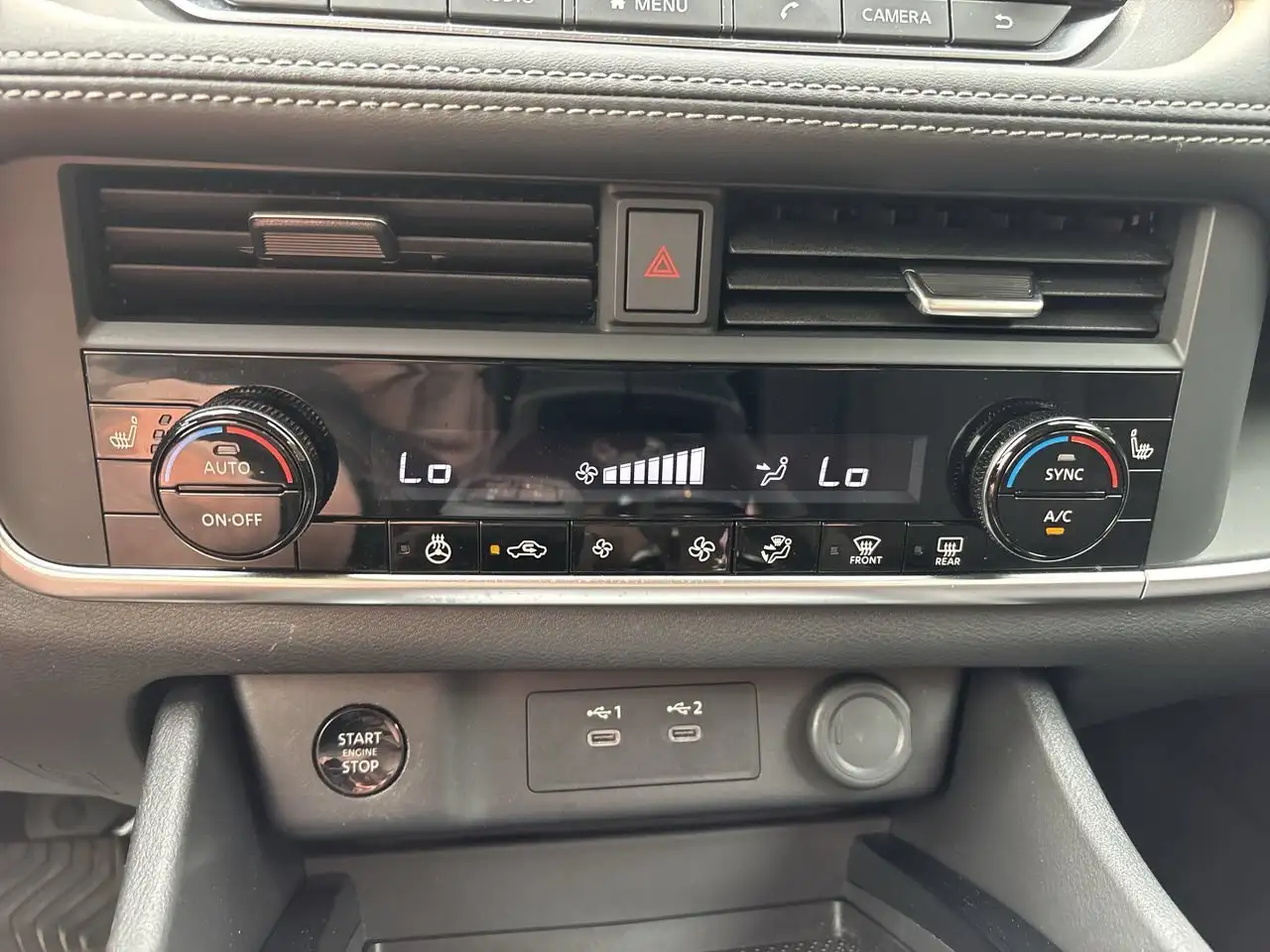 Nissan Rogue photo Nissan Rogue
