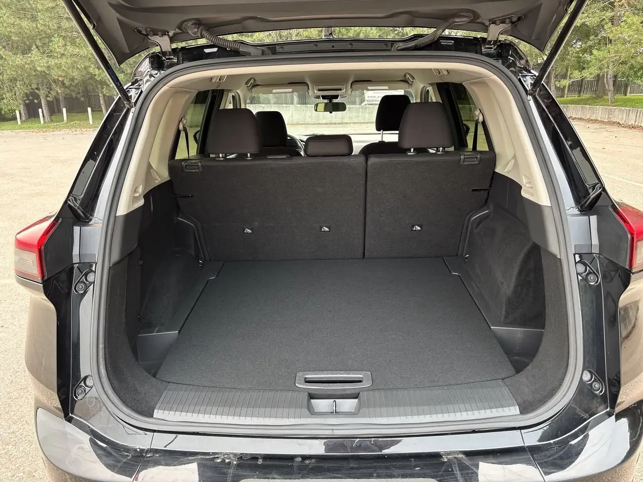 Nissan Rogue photo Nissan Rogue