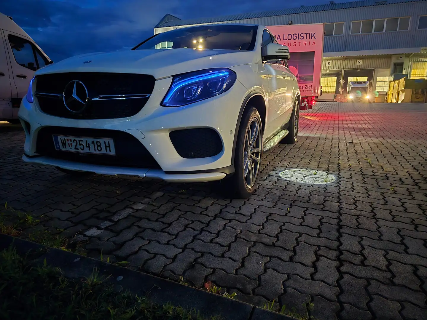 Mercedes-Benz GLE 350 GLE 350 d Coupé 4MATIC Aut. Weiß - 2