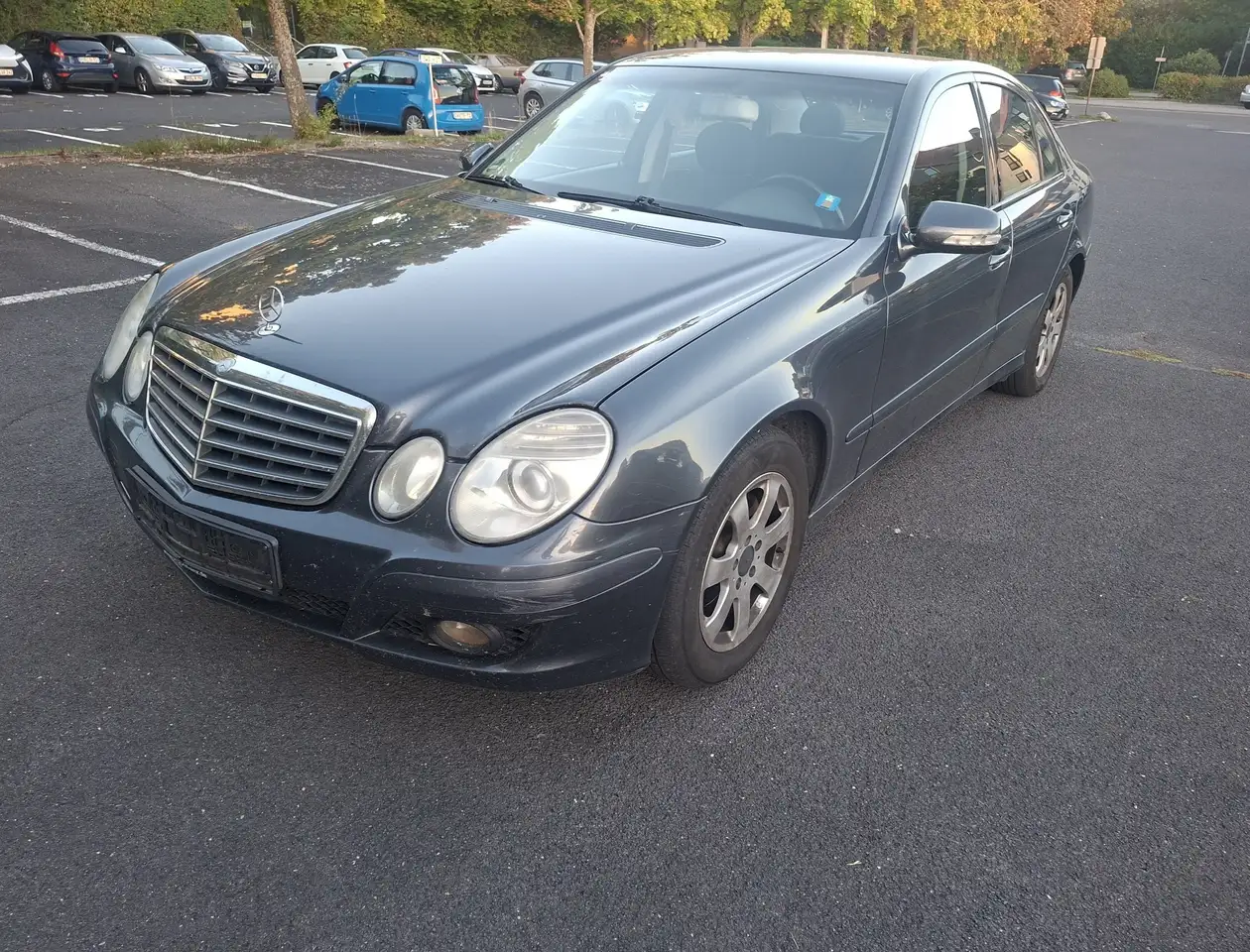Mercedes-Benz E 200