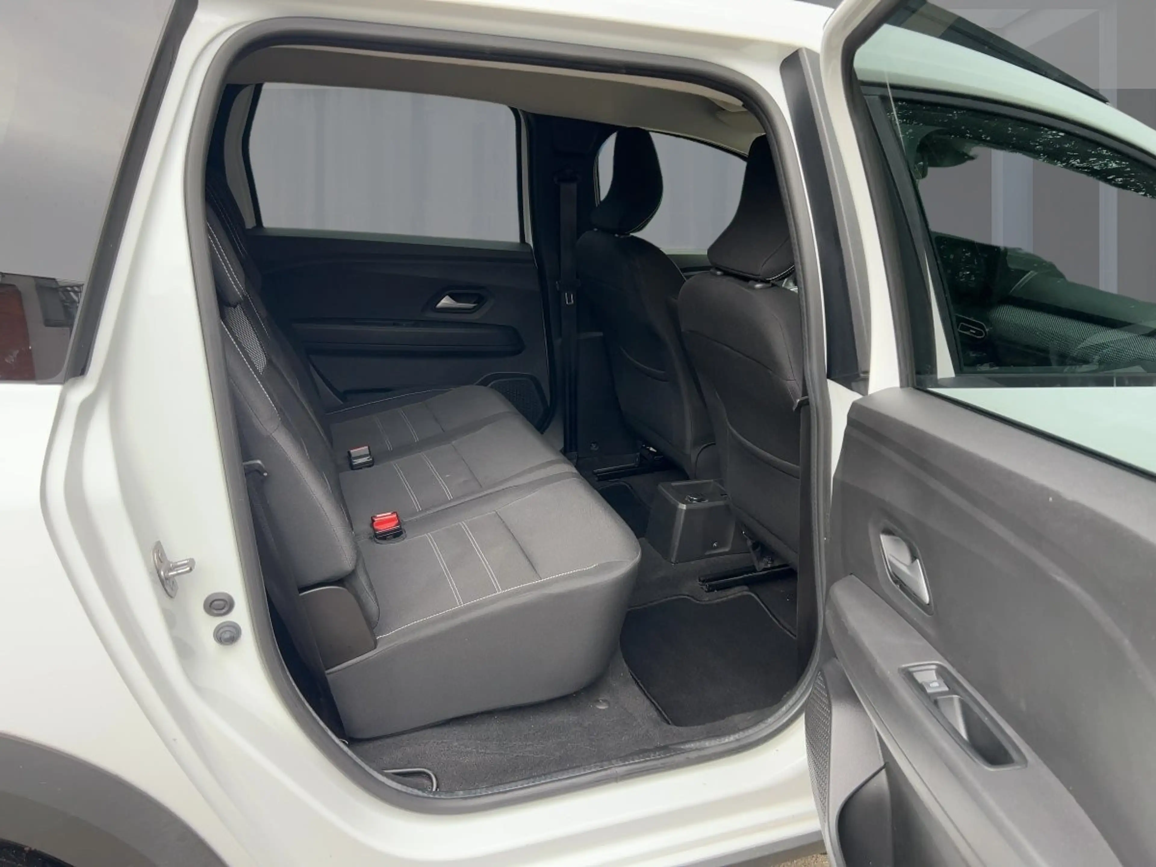 Dacia Jogger Expression TCe 110 PDC KLIMA BT Regensensor — photo 9