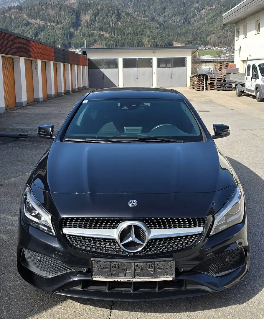 Mercedes-Benz CLA 220 CLA 220 d Shooting Brake 4MATIC Aut. Schwarz - 1