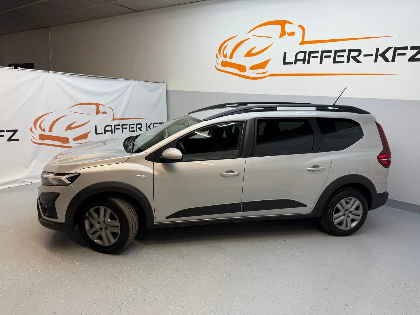 Dacia Jogger 1,0 TCe Expression KLIMA BLUETOOTH TEMP Silber - 2