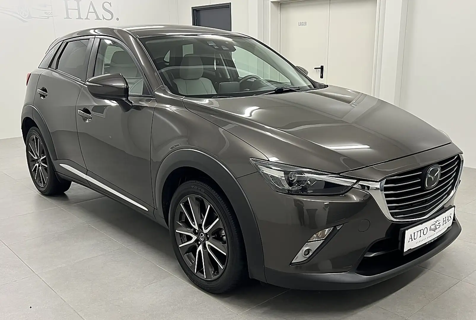 Mazda CX-3 CD105 AWD Revolution Top *DAB*Head-Up*Bose* Grau - 2