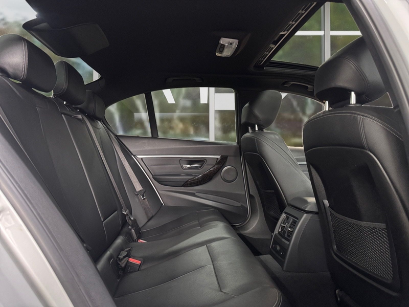 BMW 330 i Limousine xDrive M Sport Edition Aut — photo 8