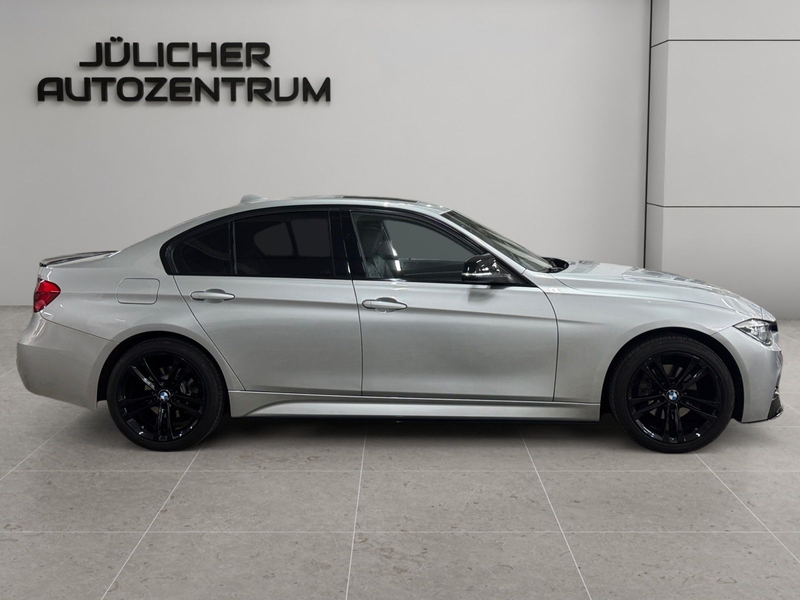 BMW 330 i Limousine xDrive M Sport Edition Aut — photo 2