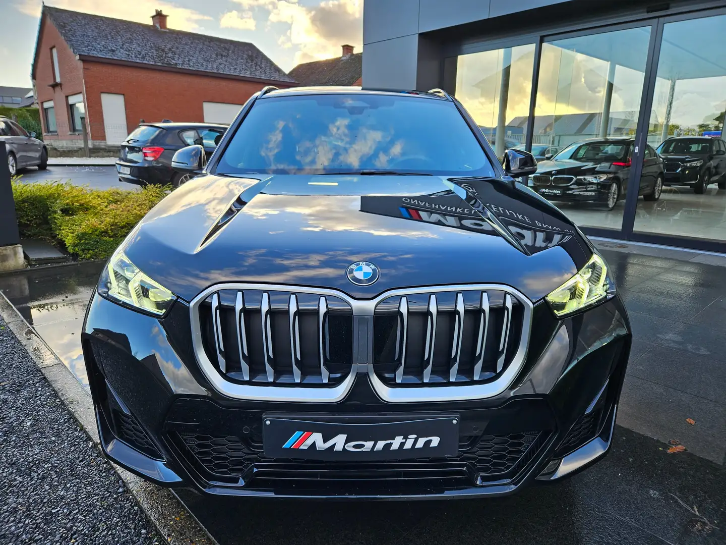 BMW X1 sDrive18iA Aut. M Sport/ Panodak/ Trkhk/ ACC/ Keyl Wit - 2