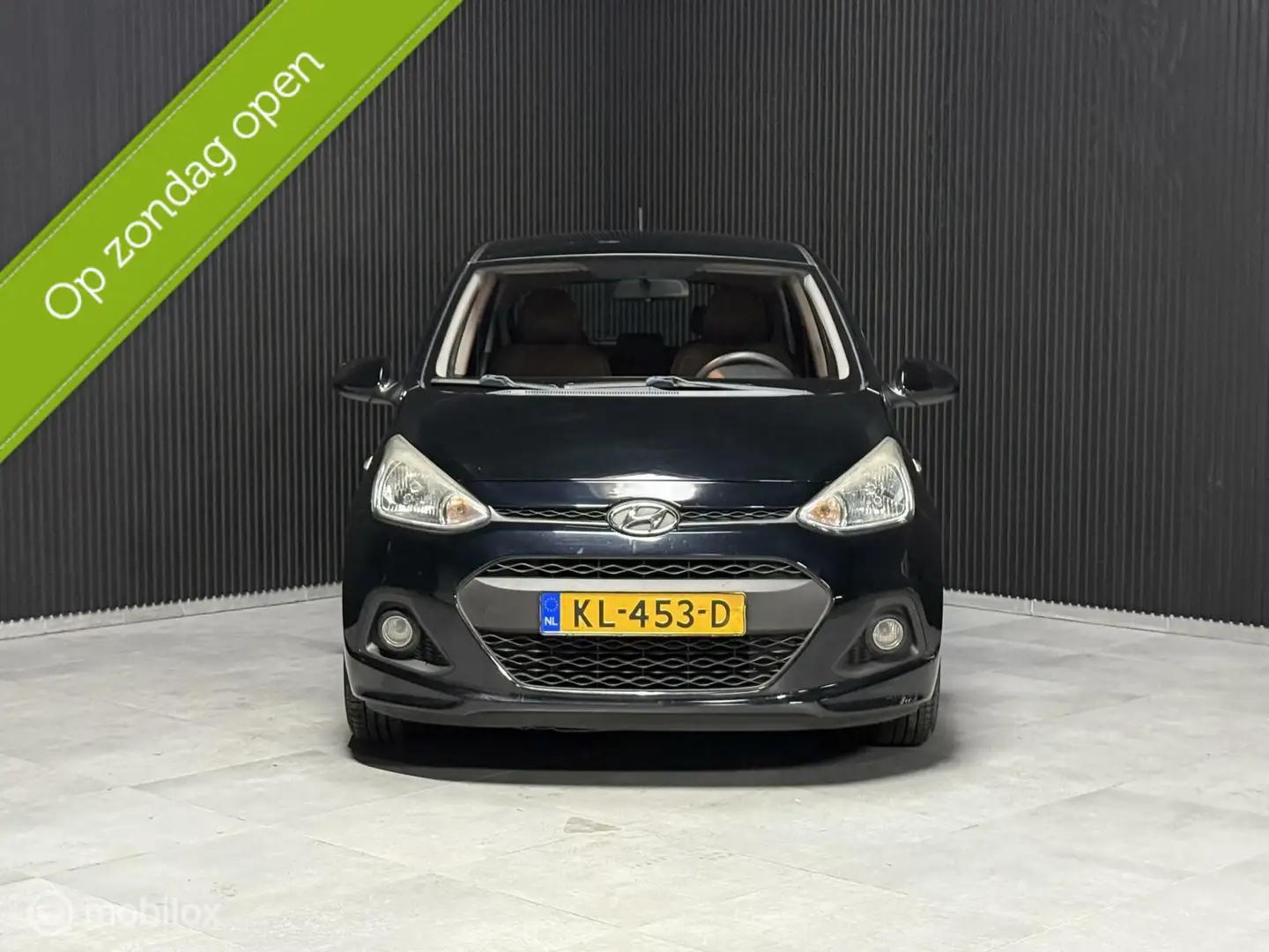Hyundai i10 1.0i i-Motion Comfort|AUT|5DR|NAP|DEALERONDRHD| Negro - 2