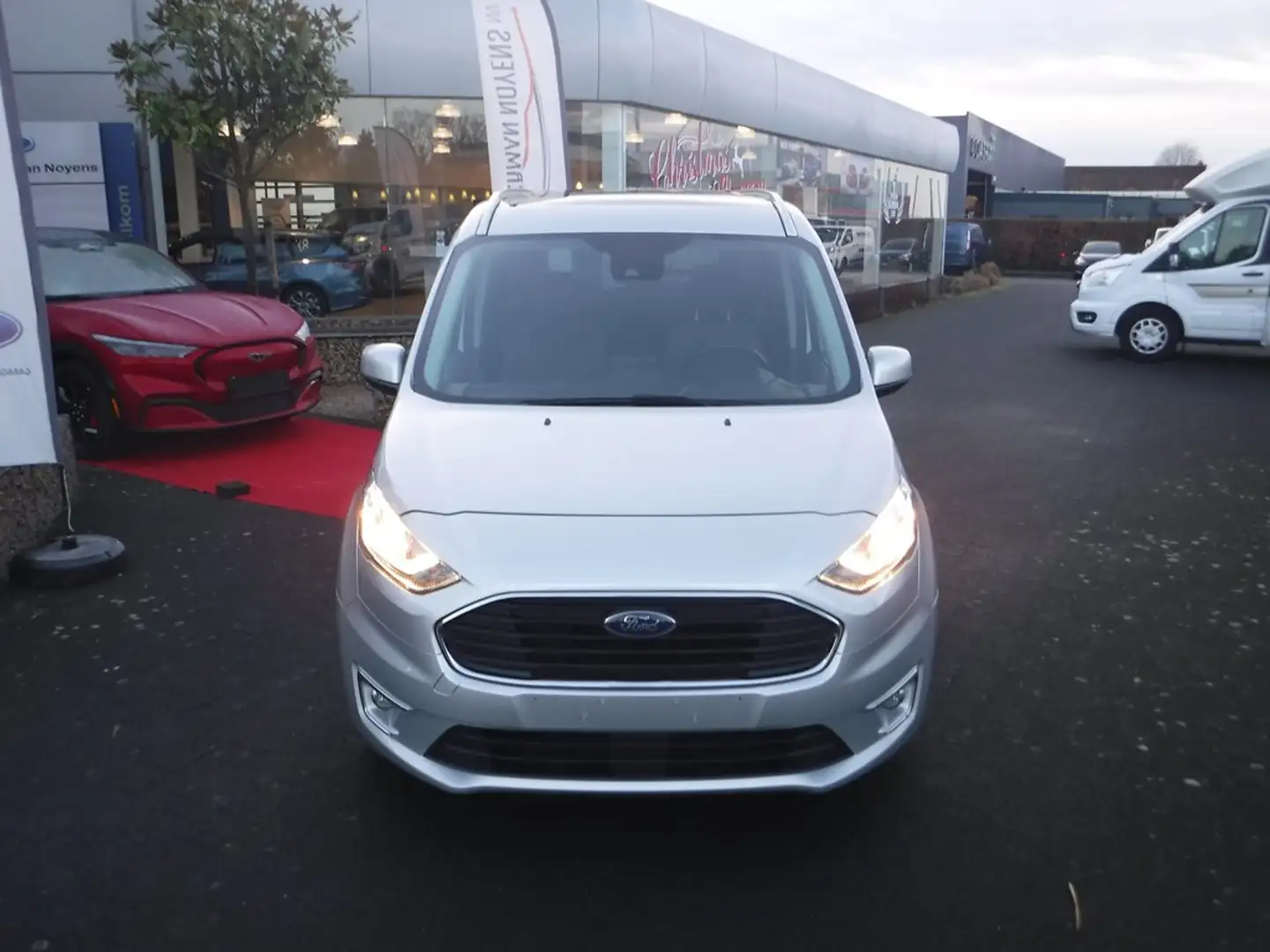 Ford Tourneo Connect Zilver - 2