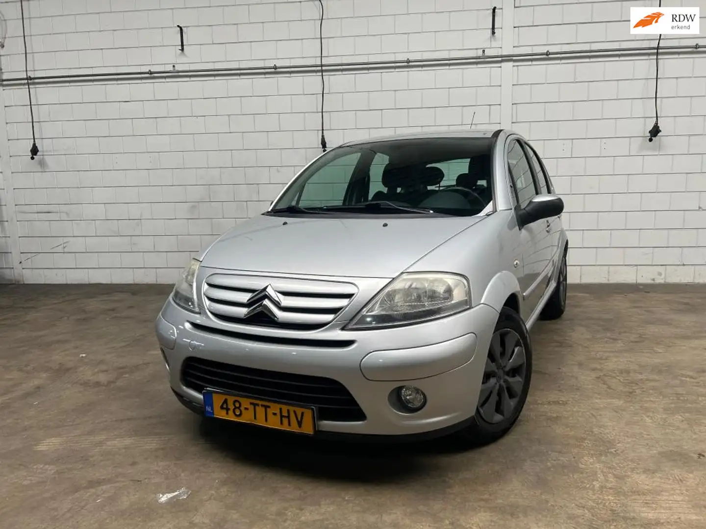 Citroen C3 1.4i-16V Exclusive Grijs - 1