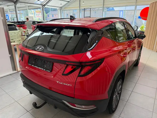 Hyundai Tucson view 3