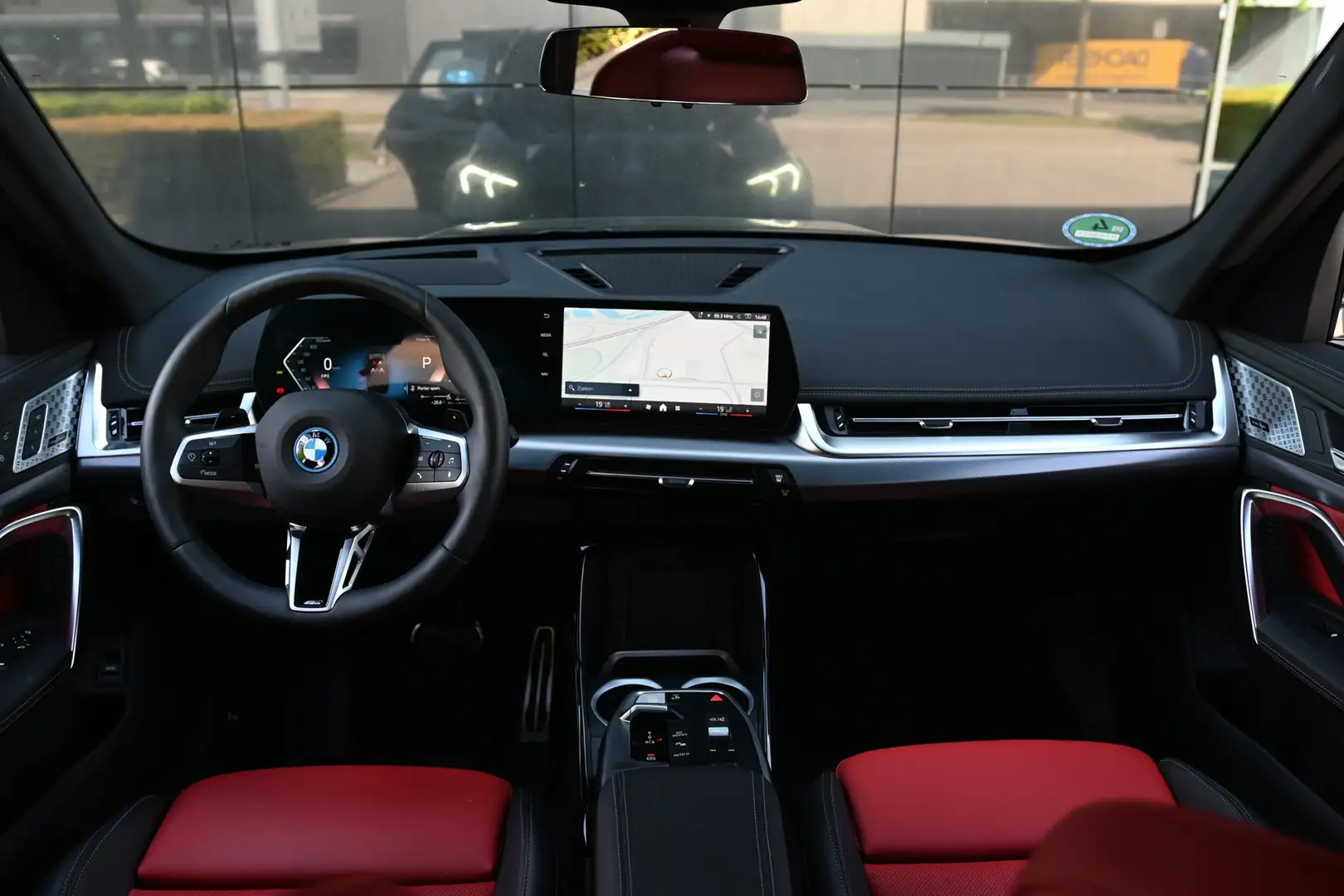 BMW X1 xDrive30e High Executive M Sport Automaat / Trekha Noir - 2