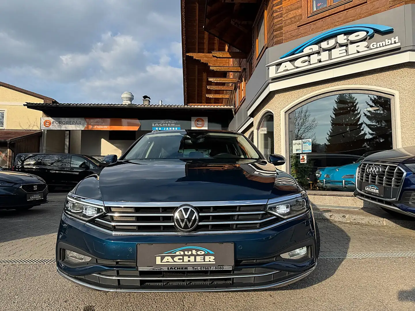 Volkswagen Passat Variant Elegance 2,0 SCR TDI DS*Matrix LED*Leder*RFK* Blau - 2