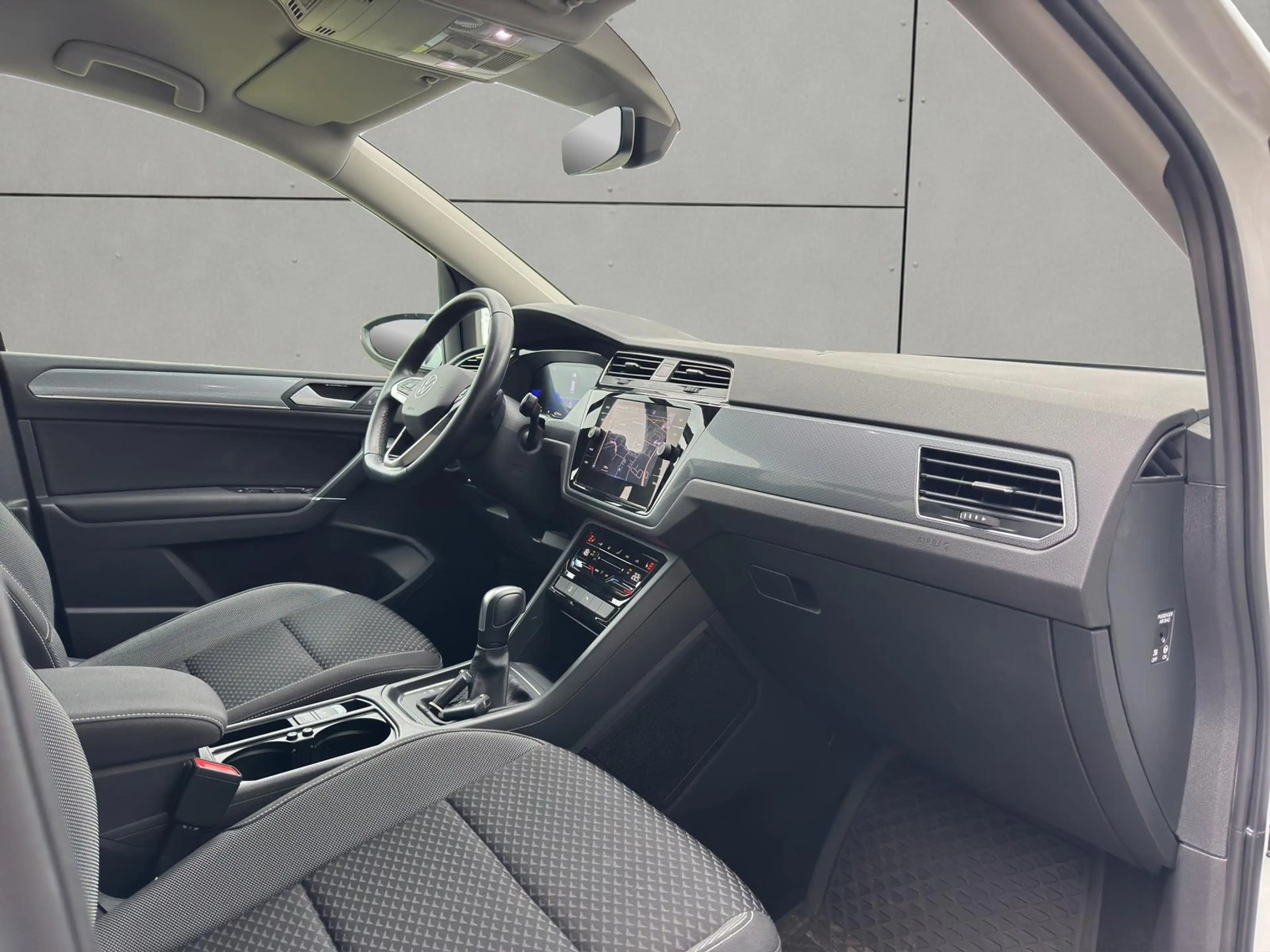 Volkswagen Touran Active 1.5 TSI DSG 7-Sitze Navi ACC SHZ — photo 11