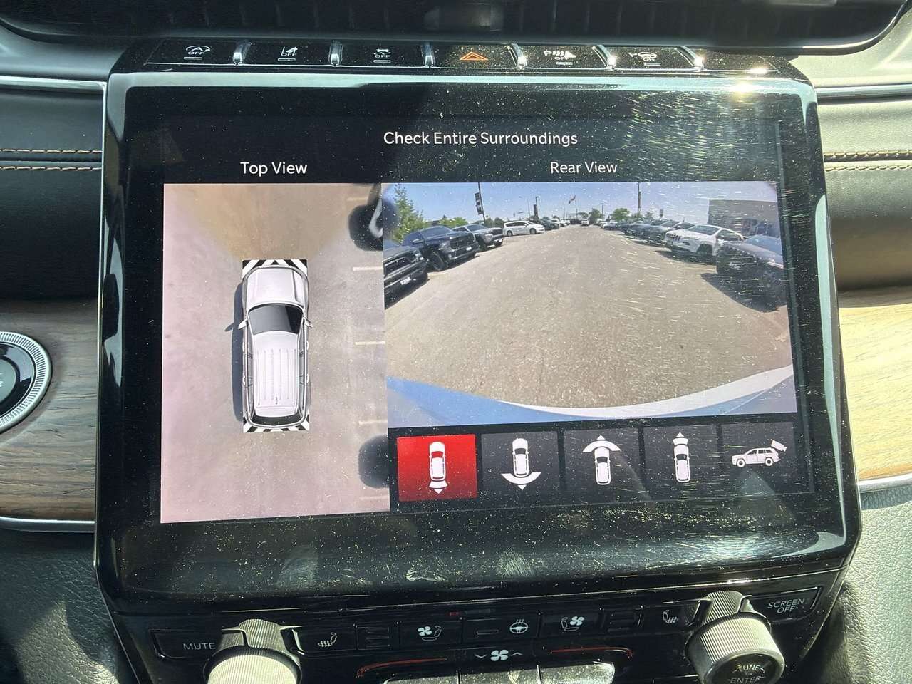 used 2021 Jeep Grand Cherokee car, priced at $37,499