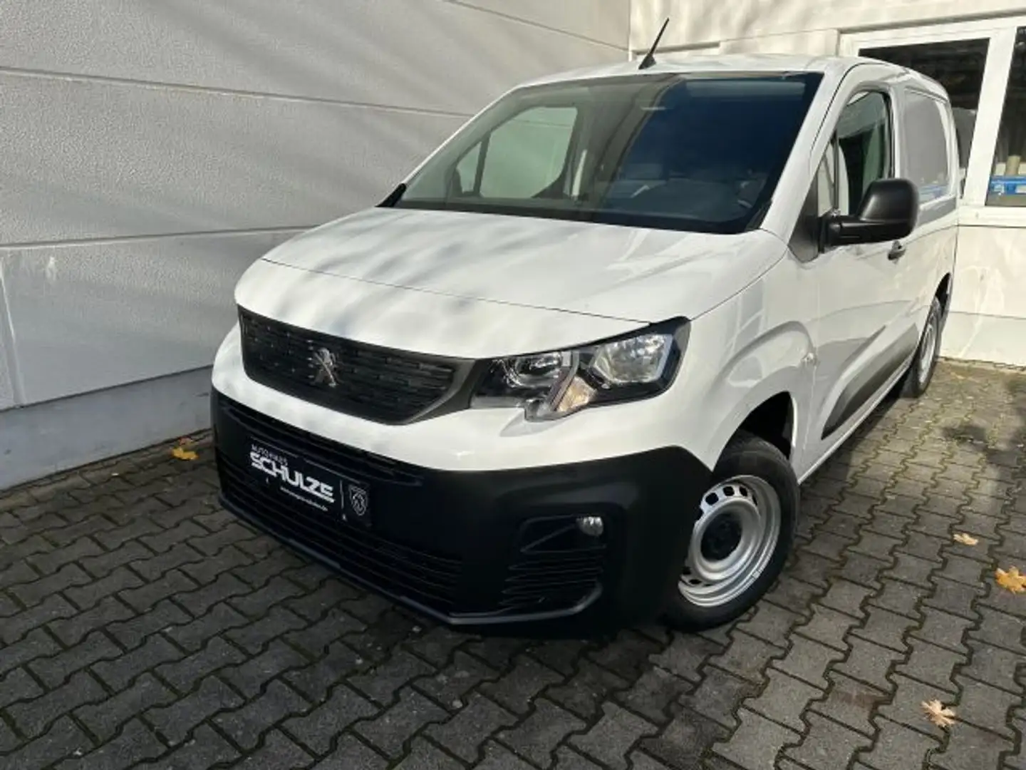Peugeot Partner 1.2 Puretech 110 L1 S&S Premium Weiß - 1