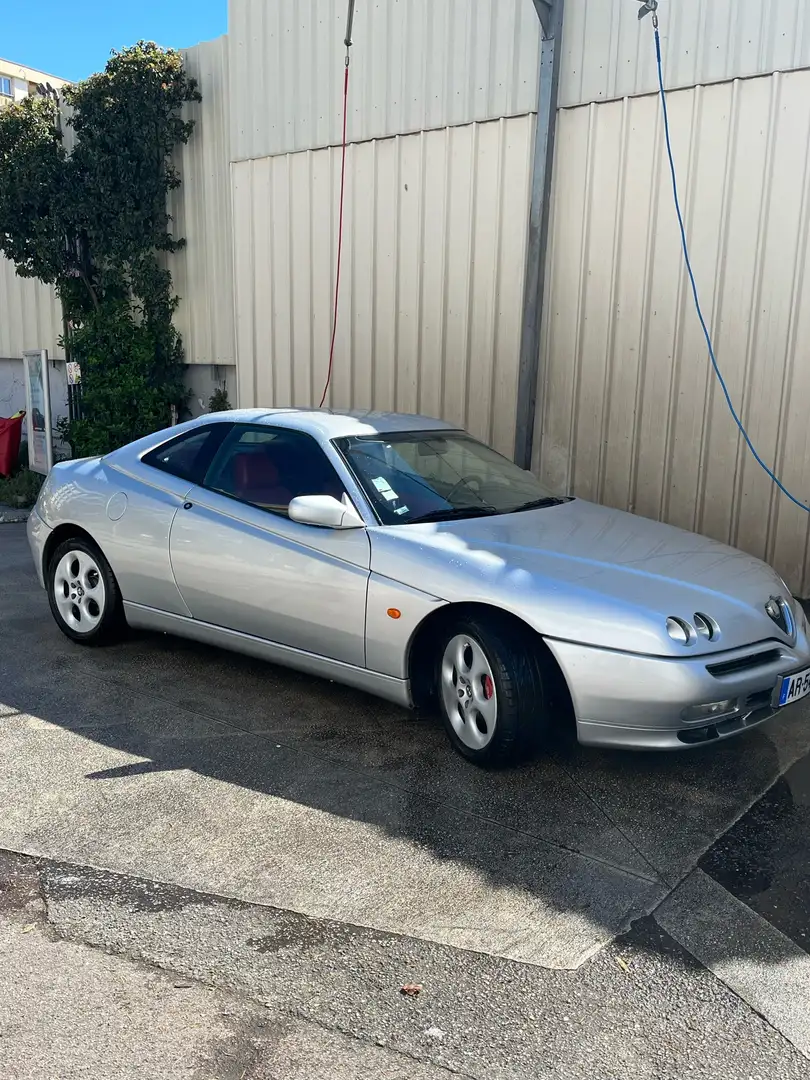 Alfa Romeo GTV 3.0 v6 24 - 2