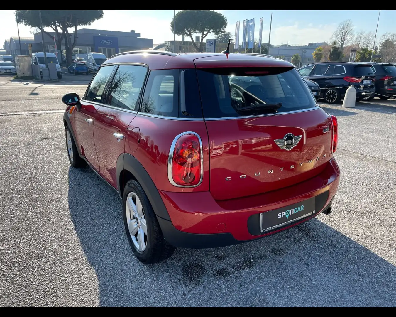 MINI One Countryman Mini One Countryman Rood - 2