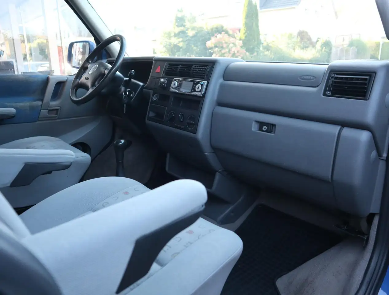 Volkswagen T4 Caravelle 2.5 TDI 8-Sitzer TEMP AHK STANDH, foto 6