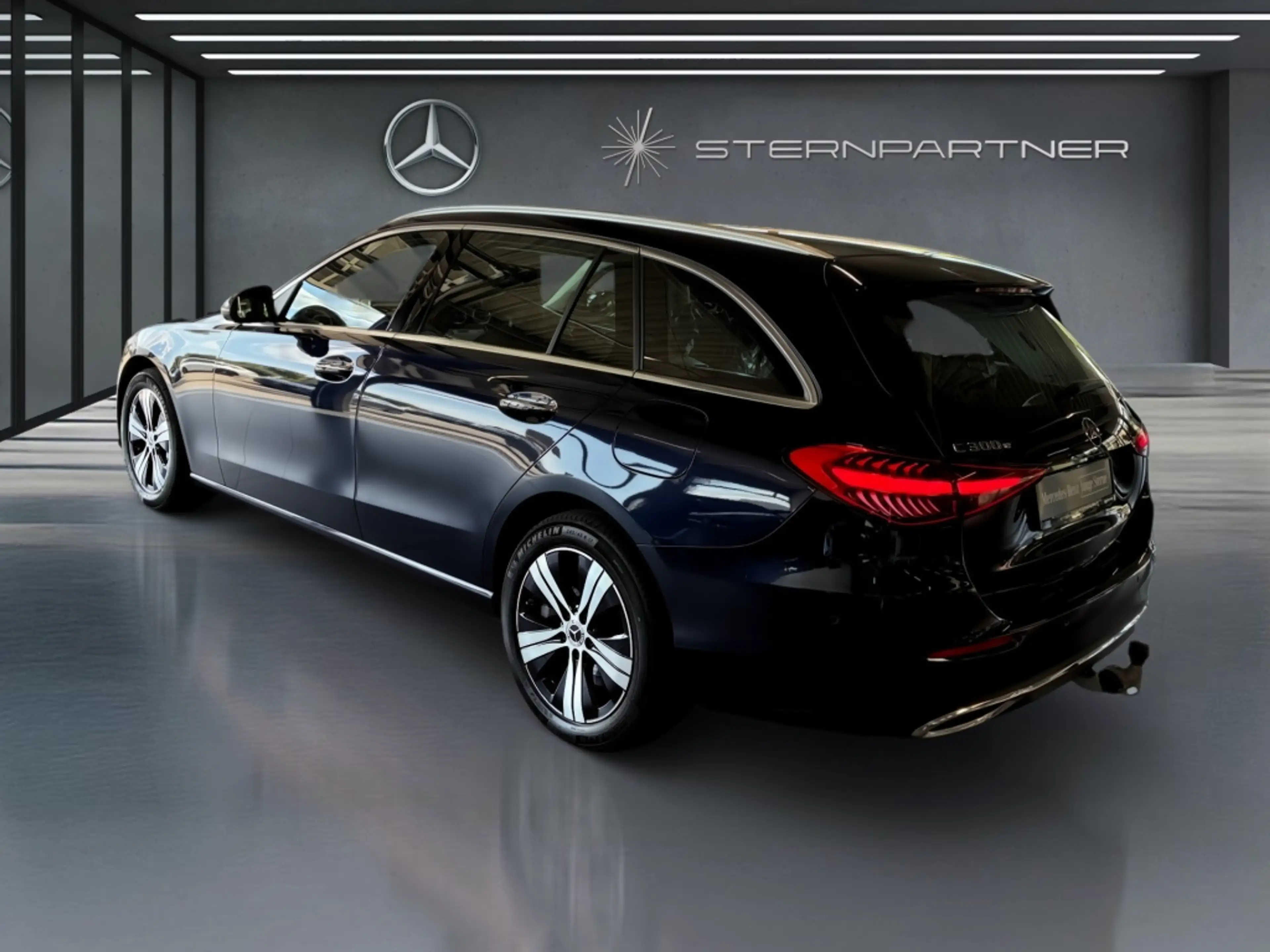 Mercedes-Benz C 300 e T AVANTGARDE+360°+LED+AMBI+TOTW+DIST+AHK — photo 3