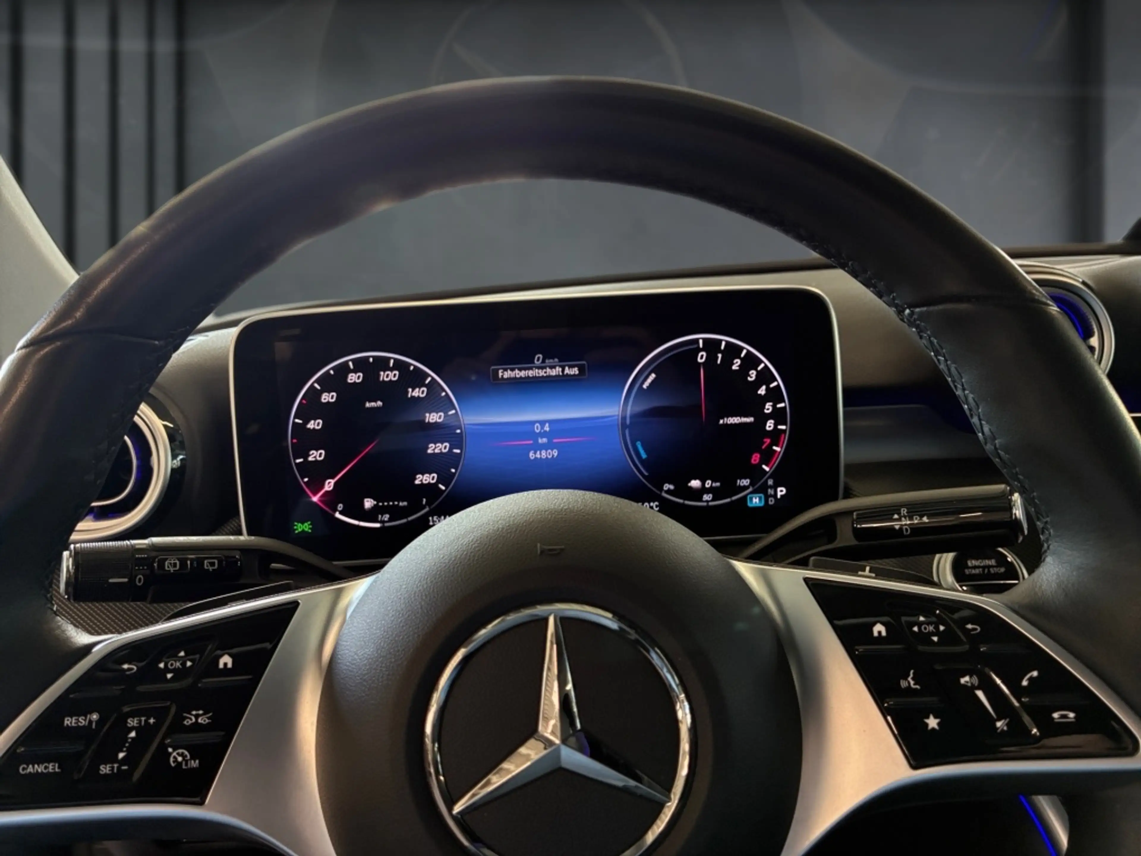 Mercedes-Benz C 300 e T AVANTGARDE+360°+LED+AMBI+TOTW+DIST+AHK — photo 8