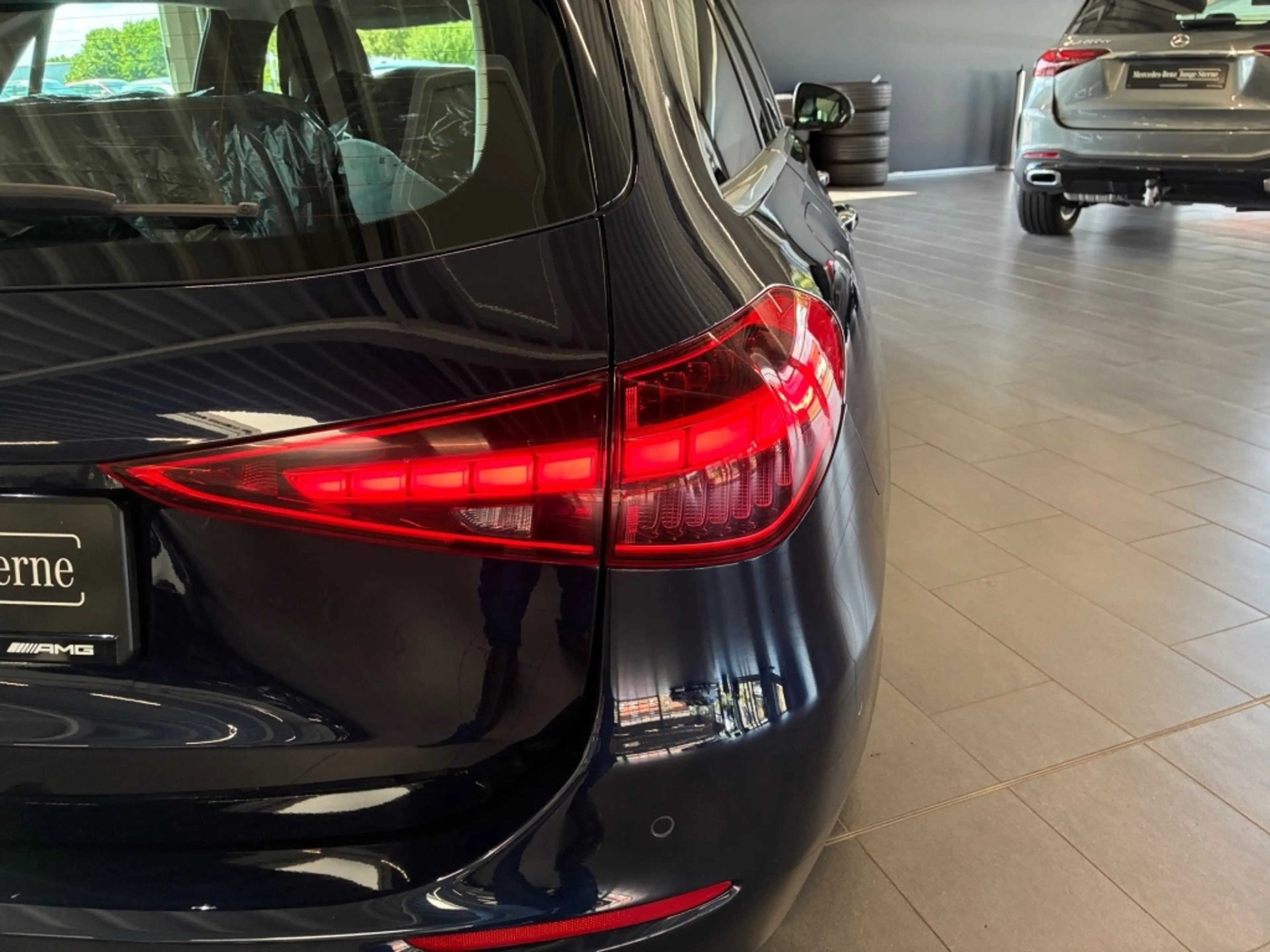 Mercedes-Benz C 300 e T AVANTGARDE+360°+LED+AMBI+TOTW+DIST+AHK — photo 15
