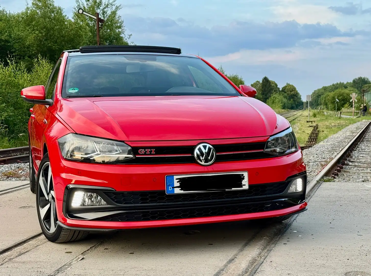 Volkswagen Polo GTI Polo 2.0 TSI OPF DSG GTI Rot - 2
