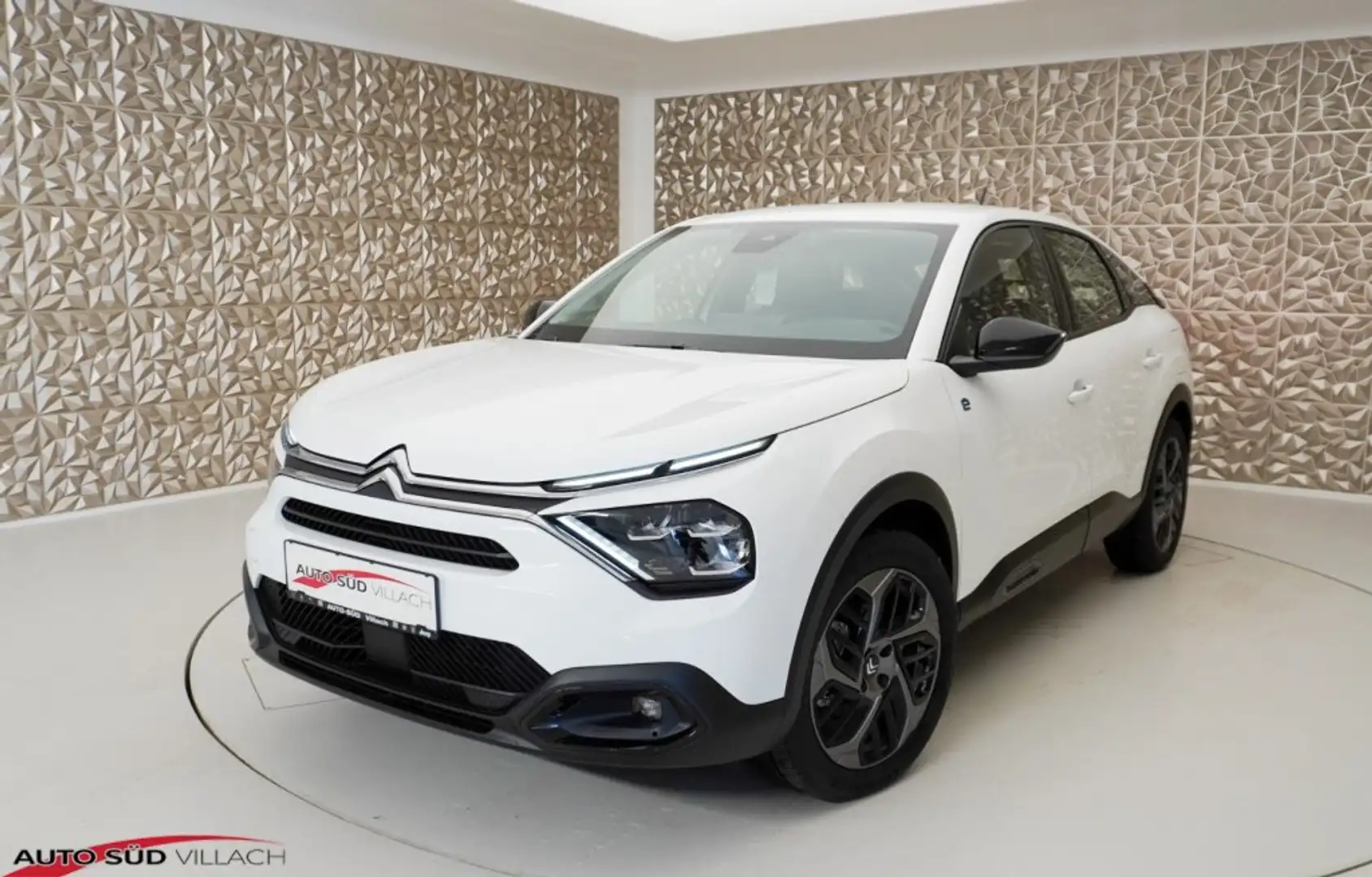 Citroen C4 Elektromotor 136 PLUS Weiß - 1