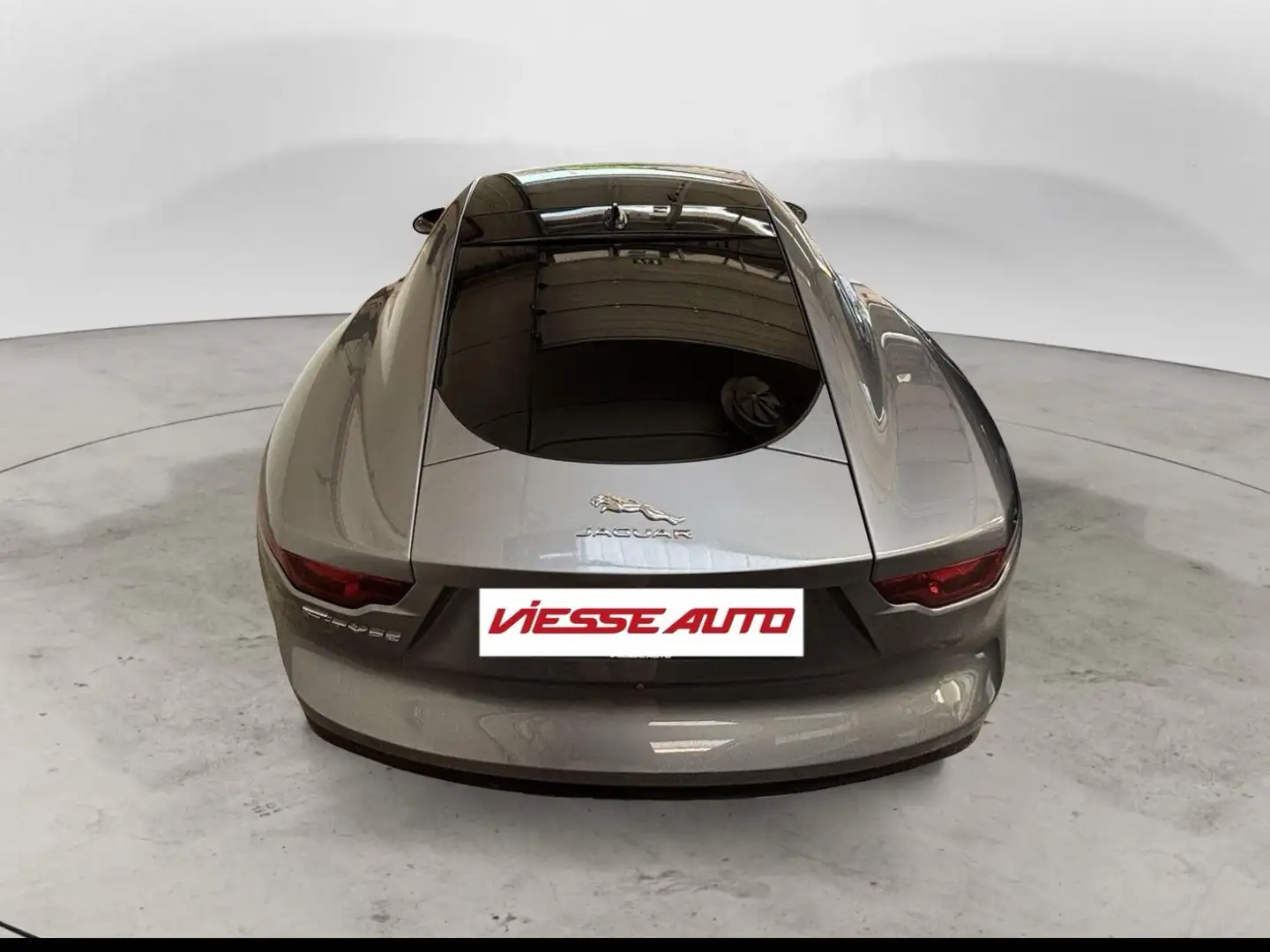 Jaguar F-Type F-Type 2020 2.0 i4 R-Dynamic 300cv FIRST EDITION Gris - 2