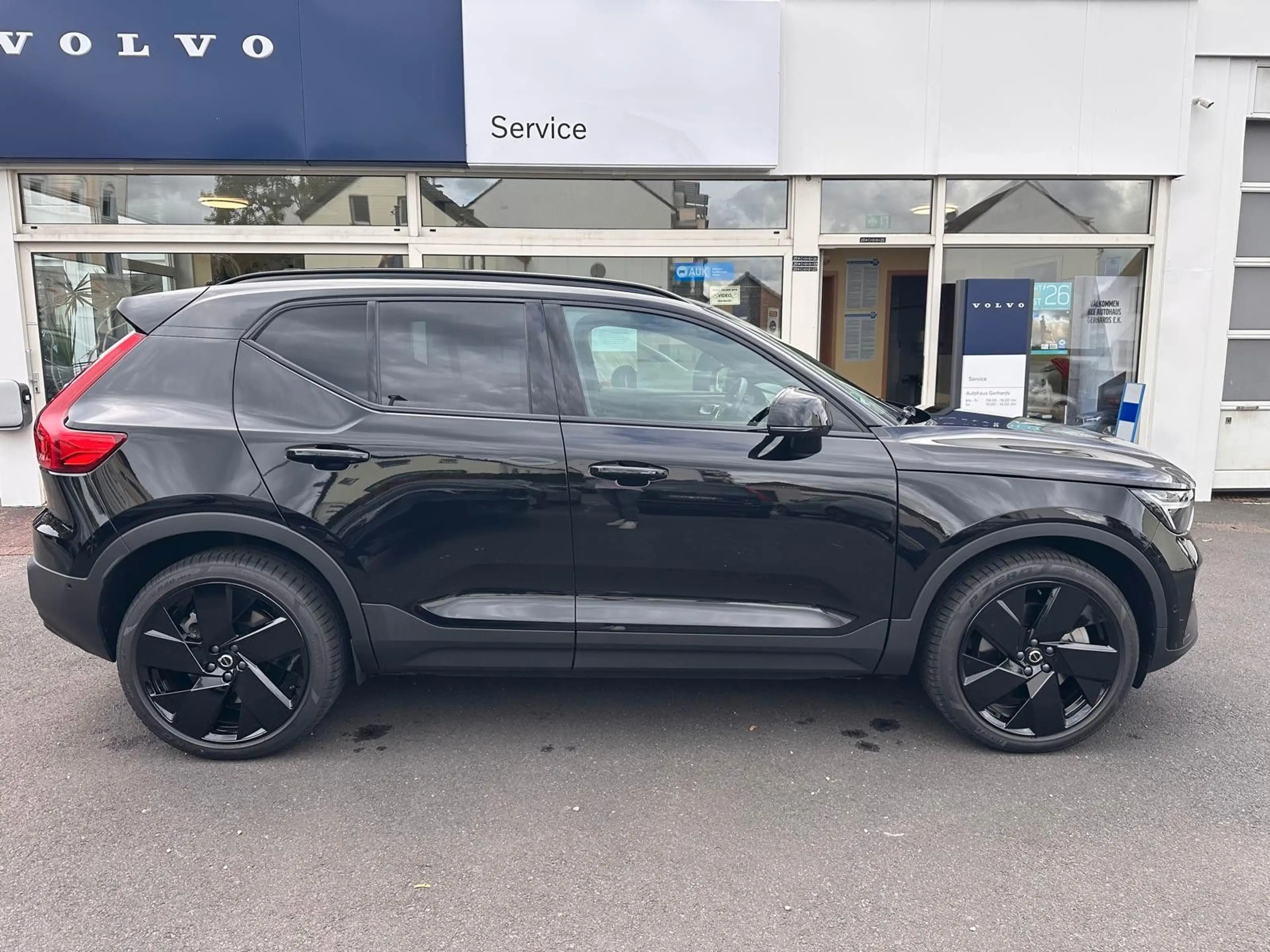 Volvo EX40 RWD Plus Black Ed.Pano,360°,BLIS,ACC,H&K,WP — photo 6