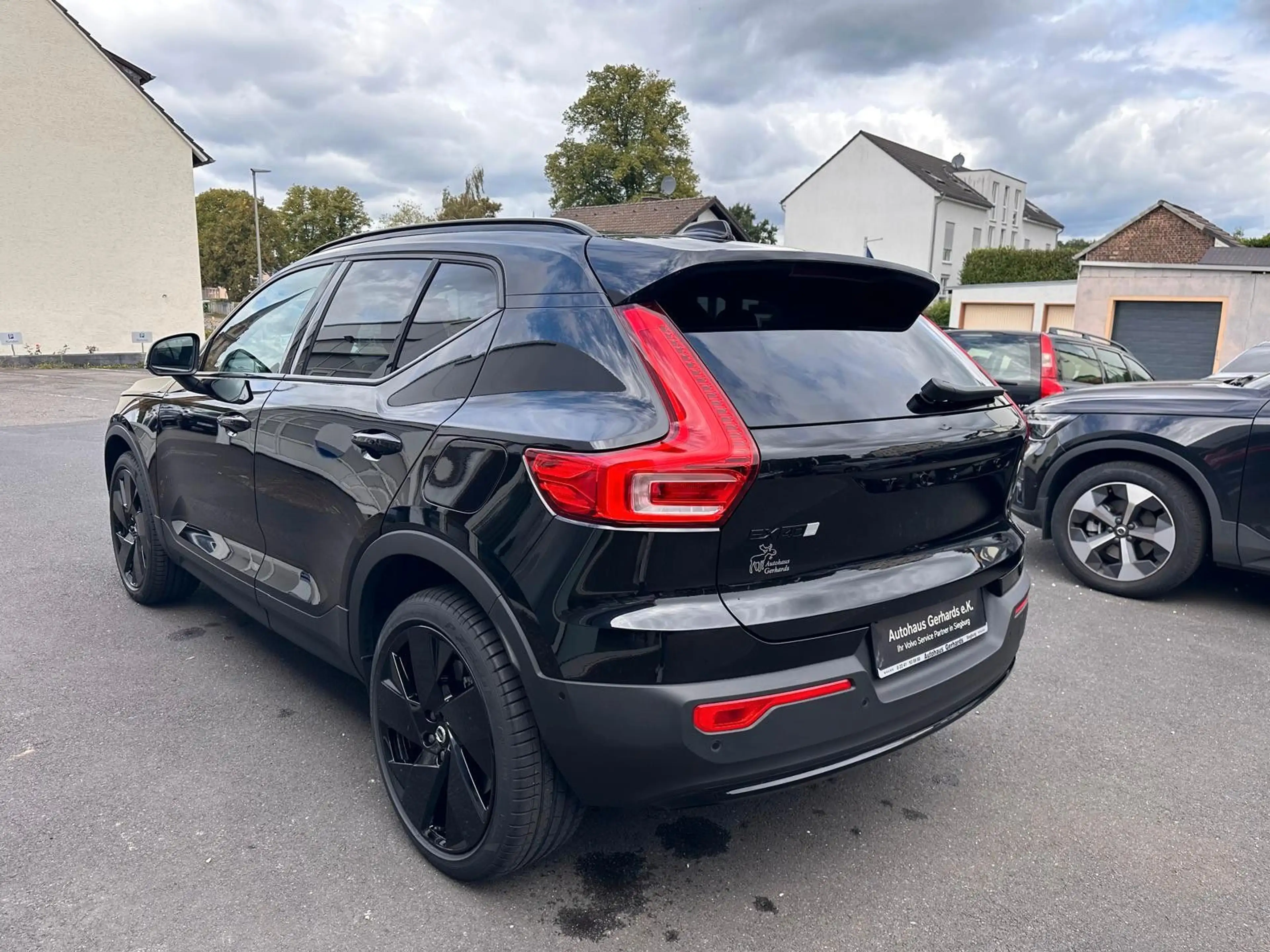 Volvo EX40 RWD Plus Black Ed.Pano,360°,BLIS,ACC,H&K,WP — photo 11