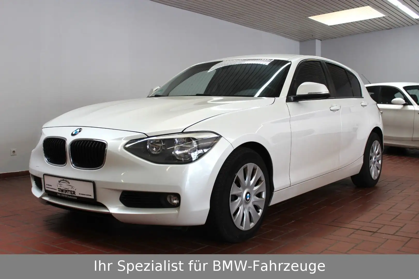 BMW 118 i Lim. 5-trg. TÜV Neu Blanc - 1