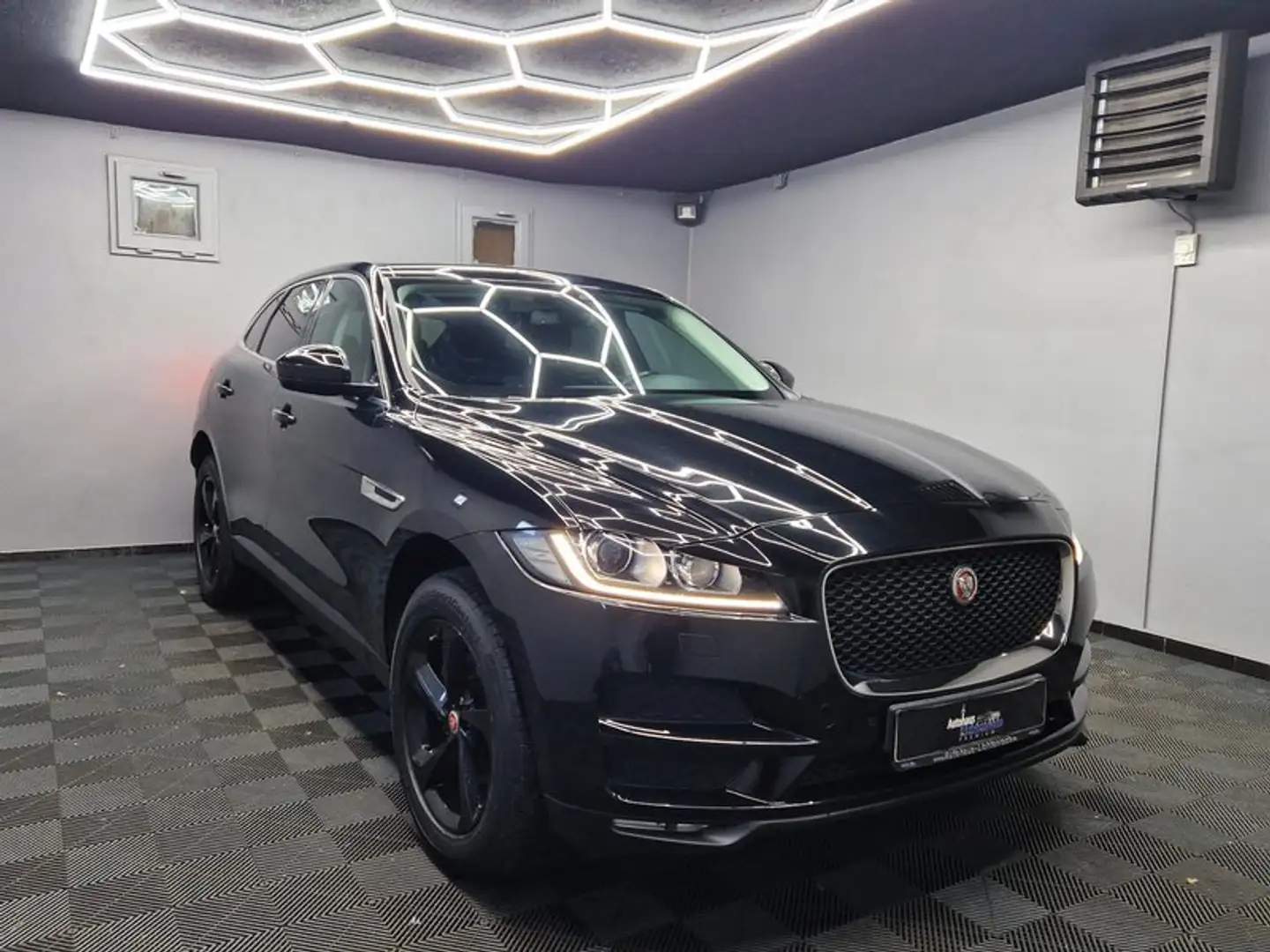Jaguar F-Pace Prestige|VOLLEDER|NAVI|19 ZOLL|BI-XENON Noir - 2
