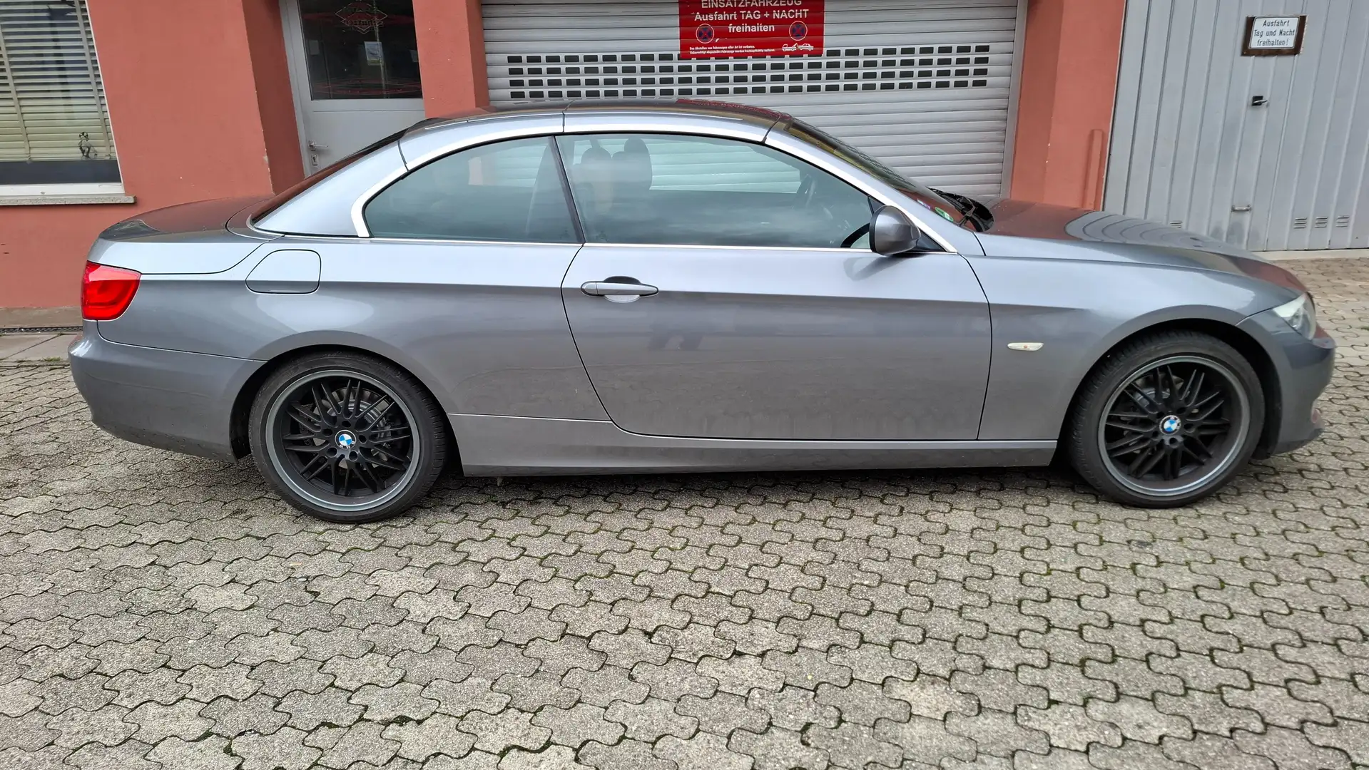 BMW 320 320i Cabrio Aut. brončana - 2