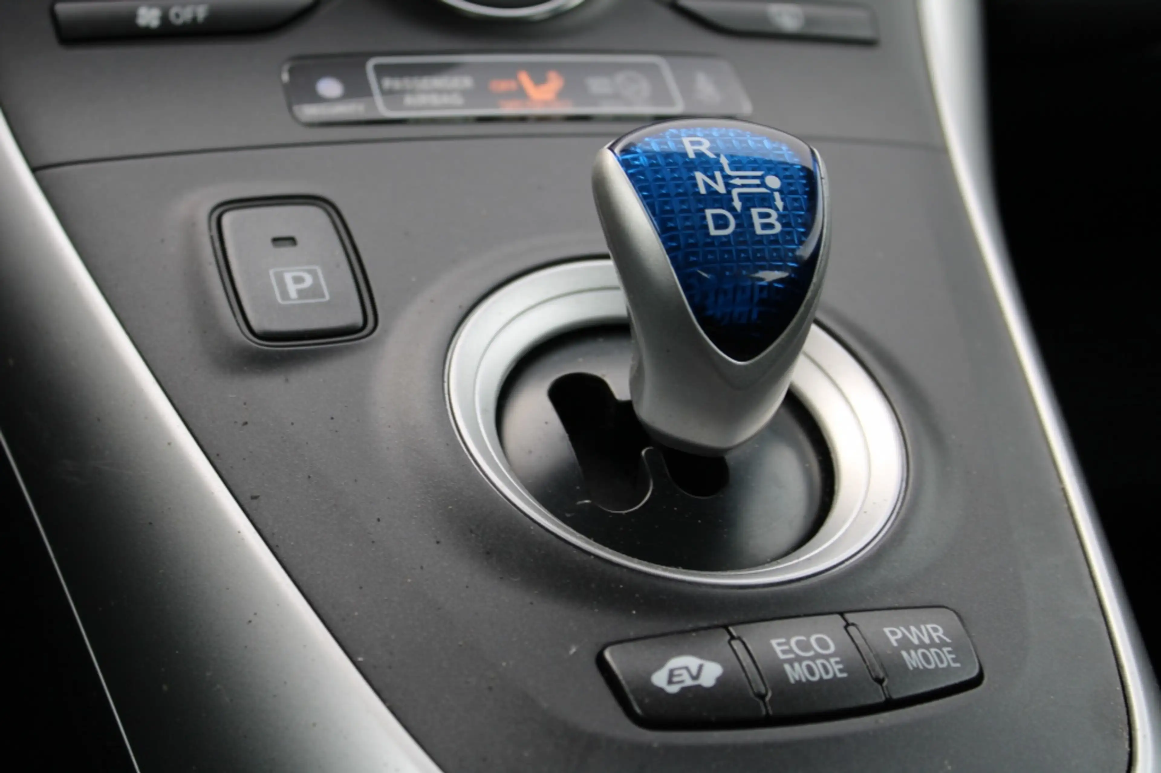 Toyota Auris 1.8 Full Hybrid Aspiration — photo 13