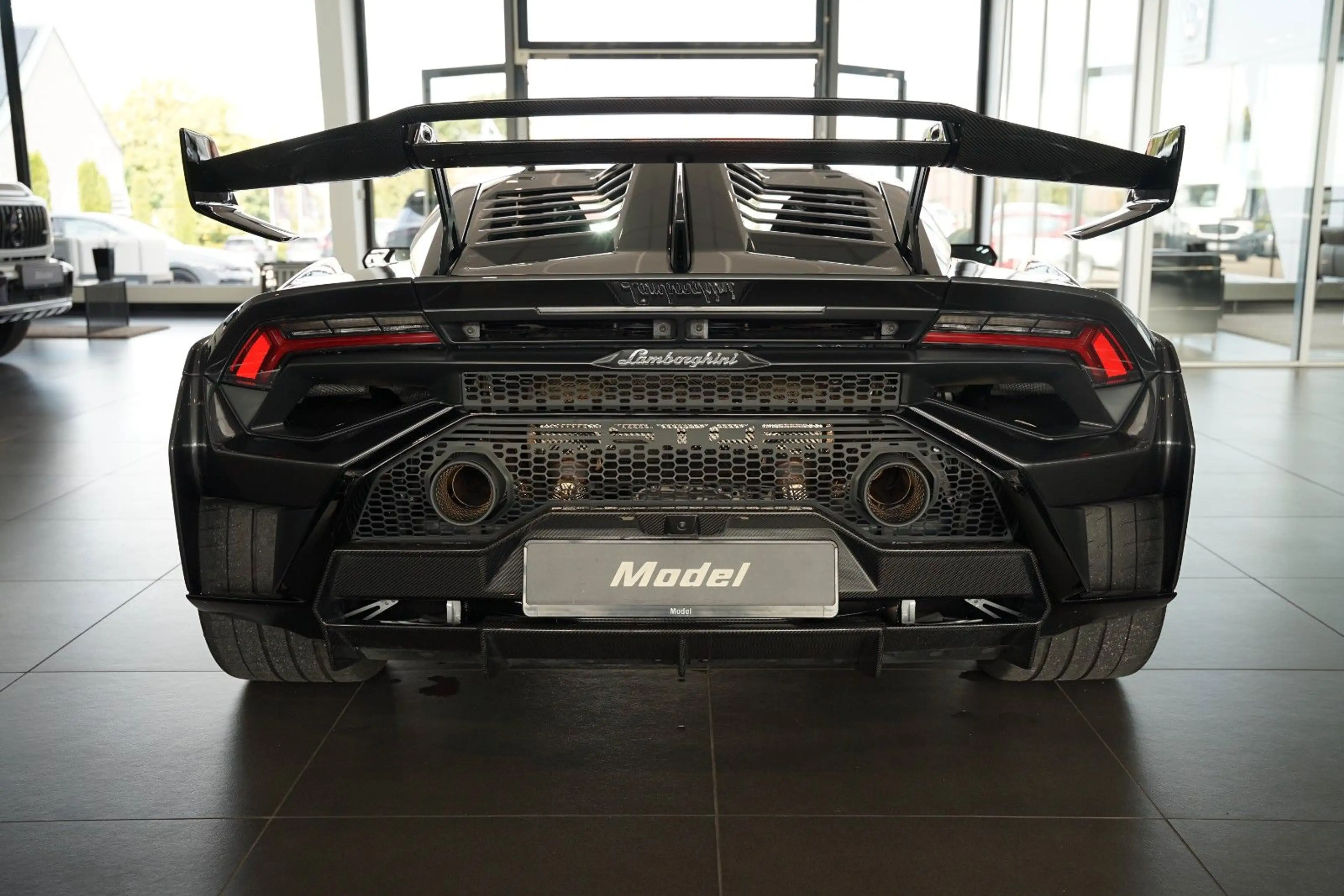 Lamborghini Huracán STO | Full Carbon | Lift | Racing Seats — photo 4