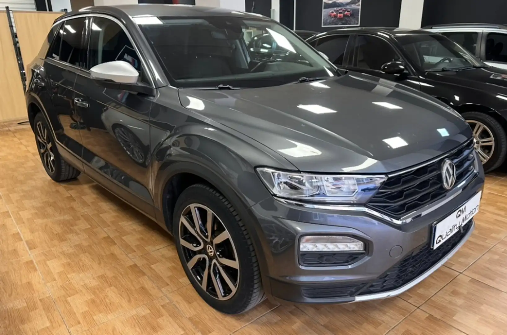 Volkswagen T-Roc 1.6TDI Advance Style Gris - 2