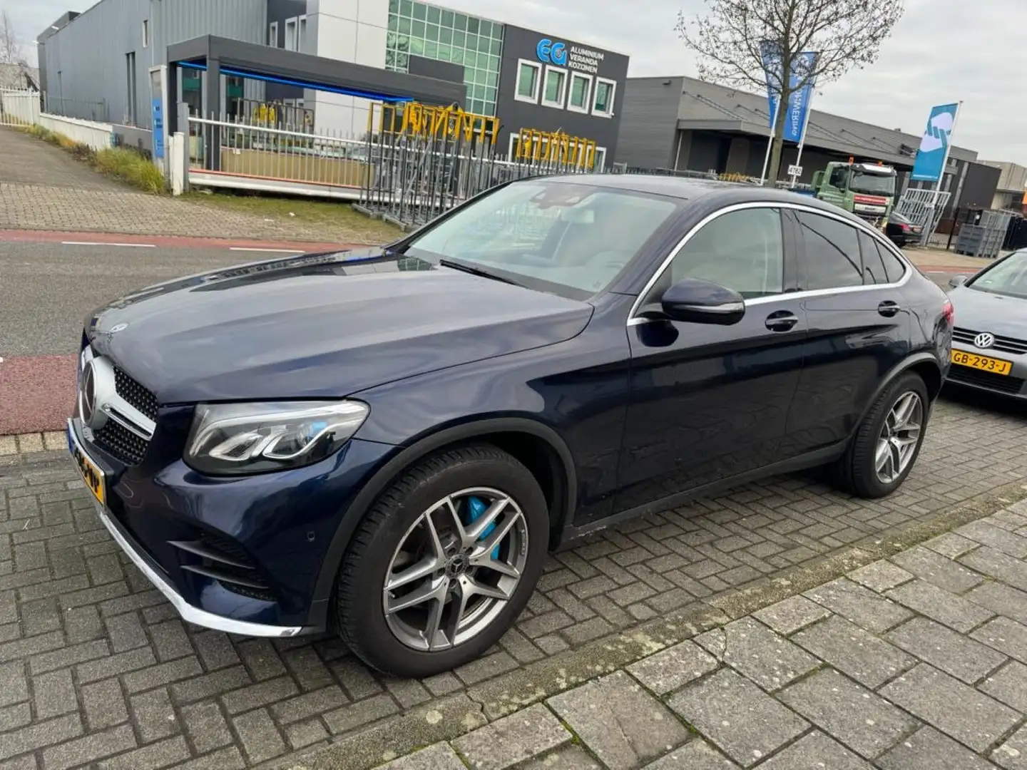 Mercedes-Benz GLC 350 e Coupe 4Matic 7G-TRONIC Exclusive Blauw - 1