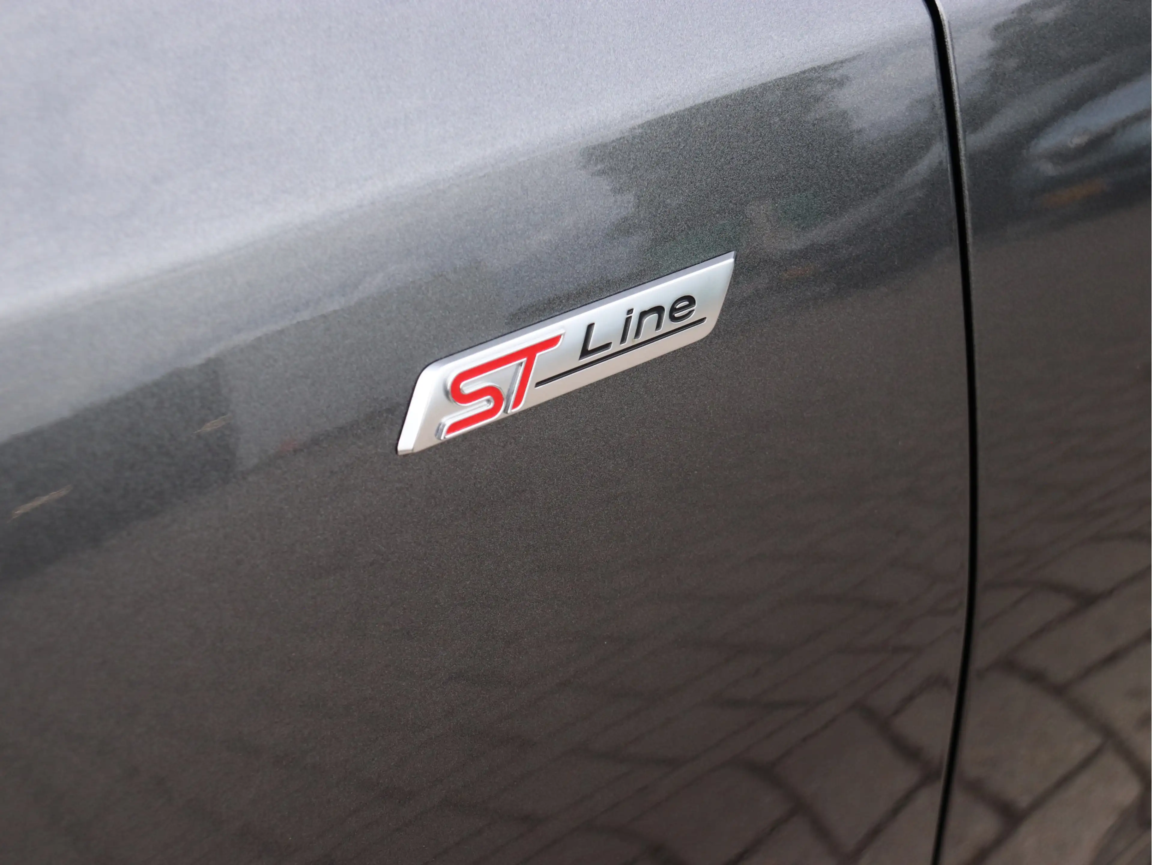 Ford Focus 1.0 EcoBoost Hybrid Titanium Style ST Line / VEEL — photo 10