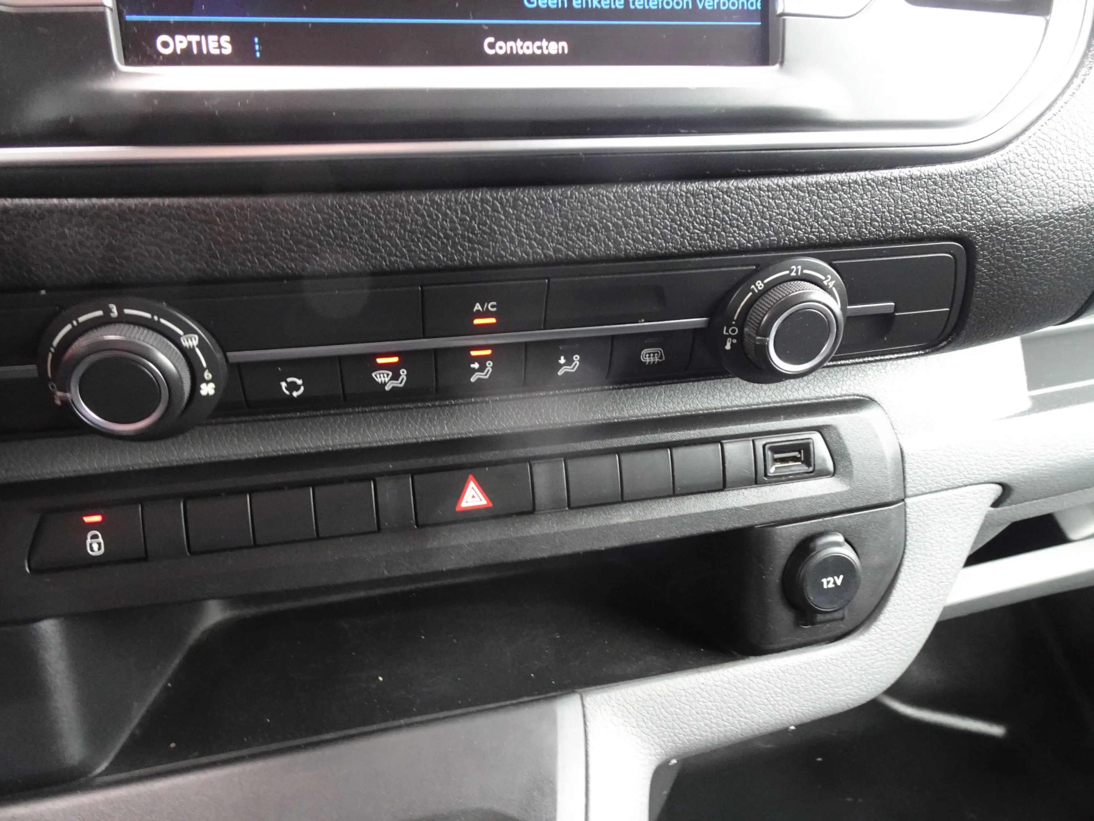 Peugeot Expert 2.0 BlueHDI 120 Long Asphalt DC — photo 9