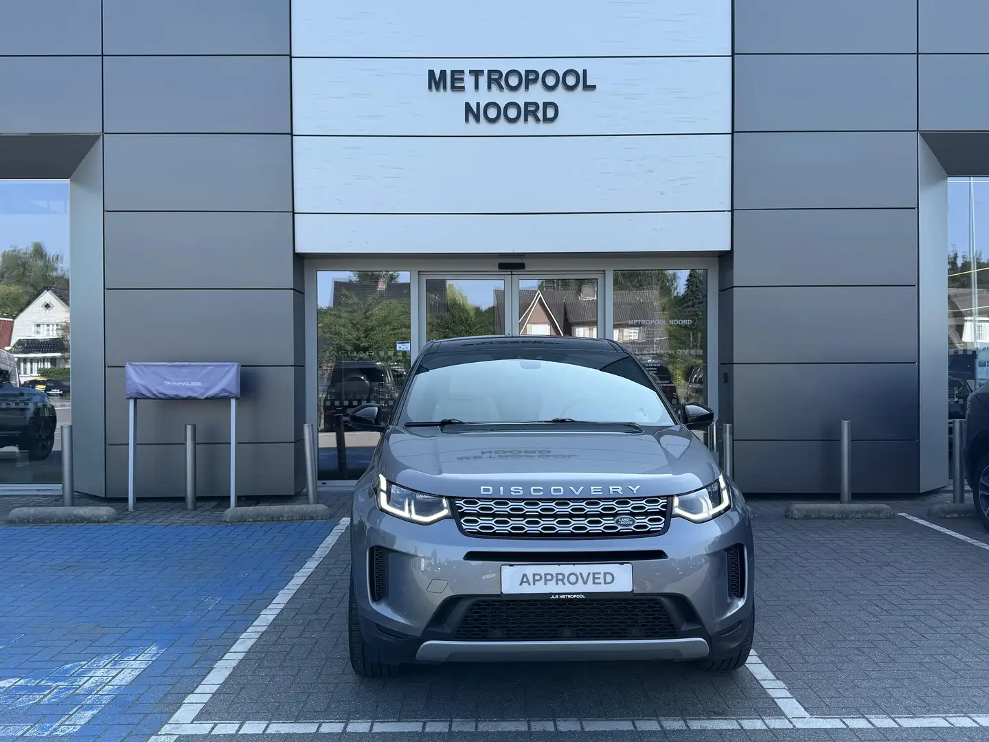 Land Rover Discovery PHEV SE P300e Gri - 2