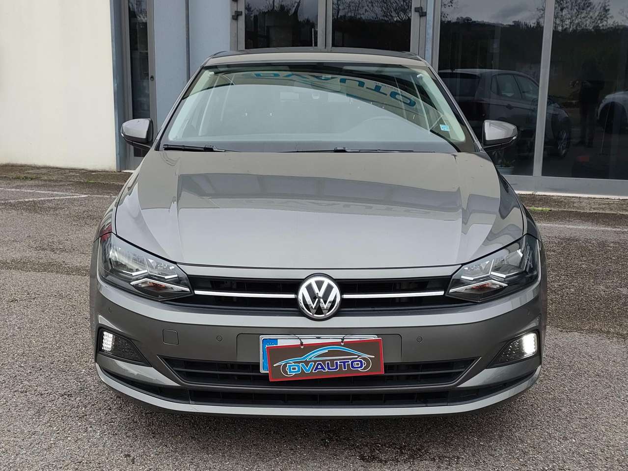 Volkswagen Polo Polo VI 2017 5p 1.0 tgi Comfortline 90cv my19