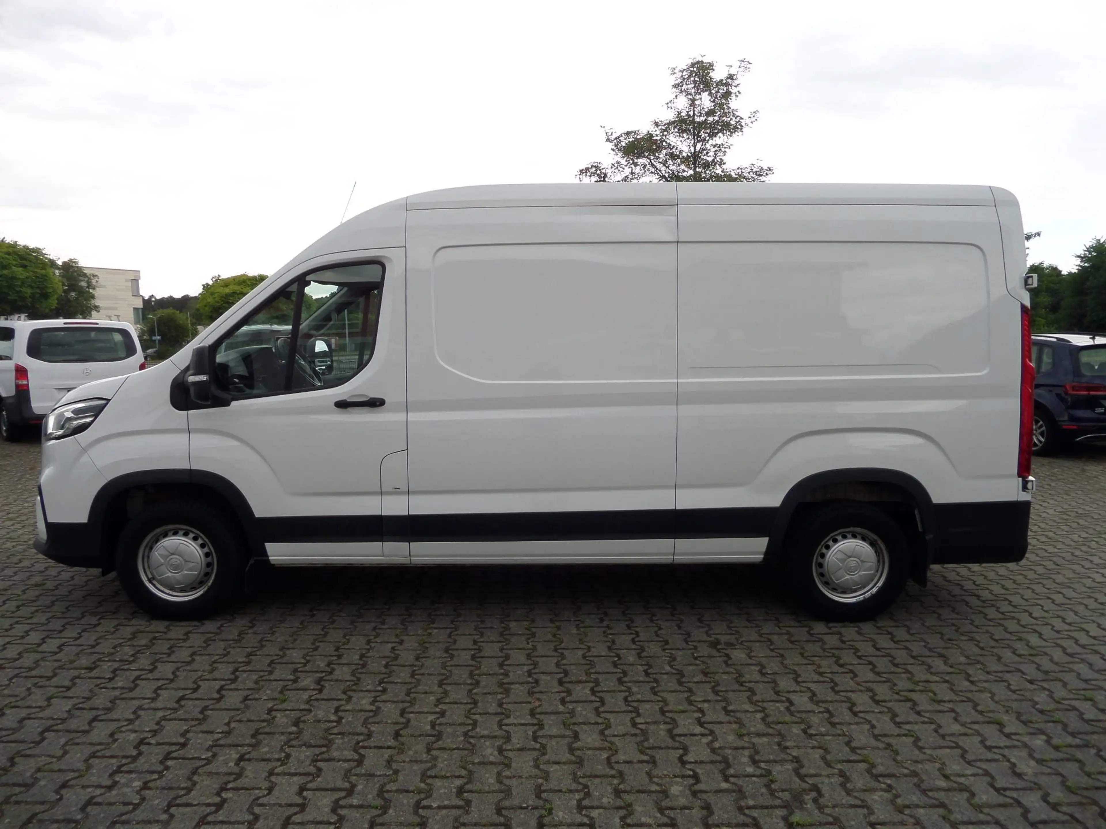 Maxus Deliver 9 2.0 Transporter Hoch&Lang Kastenwagen+Klima+Kamera+Tempomat+Navi+Xenon+Spurhalte-Assist+PDC+LKW
