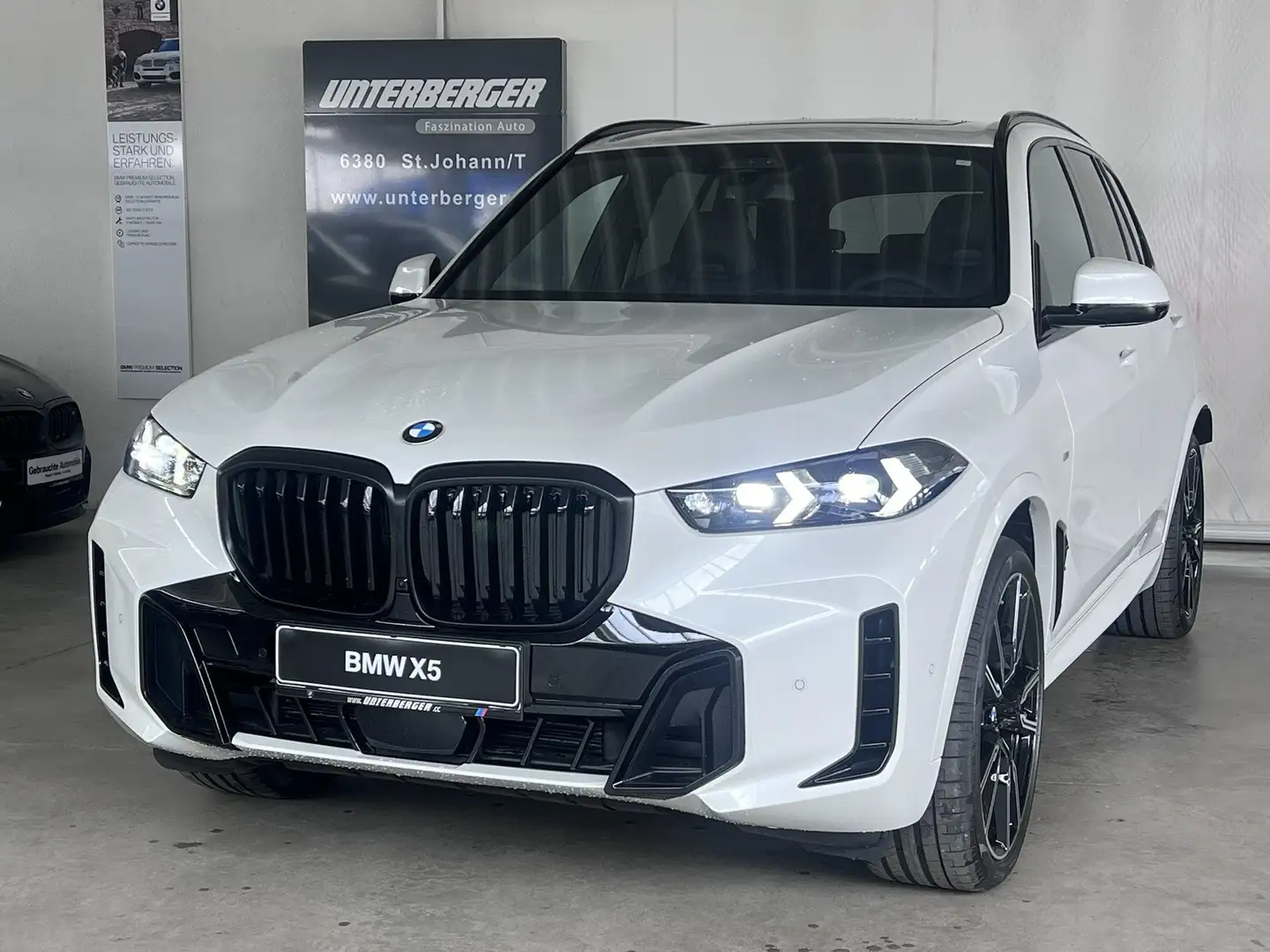 BMW X5 xDrive40d M Sportpaket Pro / AHK Weiß - 1